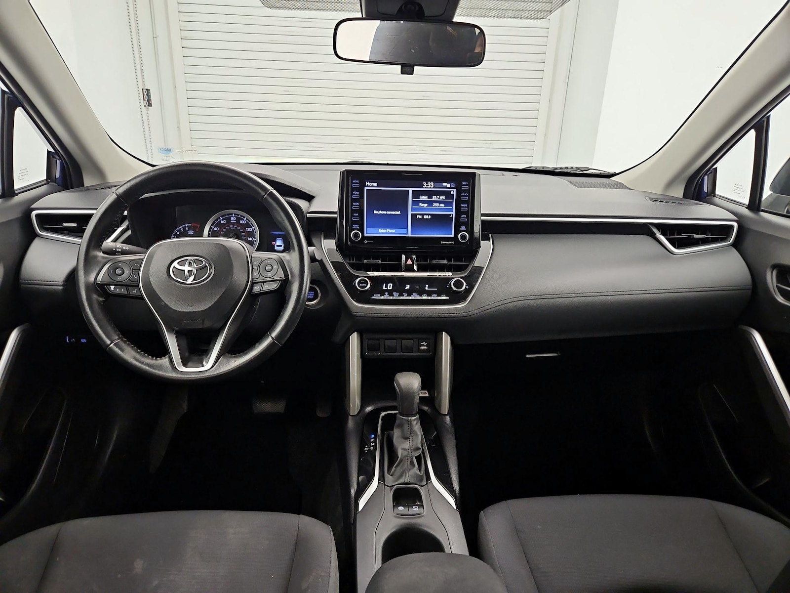 2022 Toyota Corolla Cross LE - Photo 10