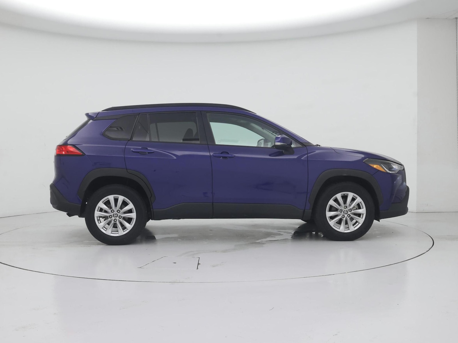 2022 Toyota Corolla Cross LE - Photo 8