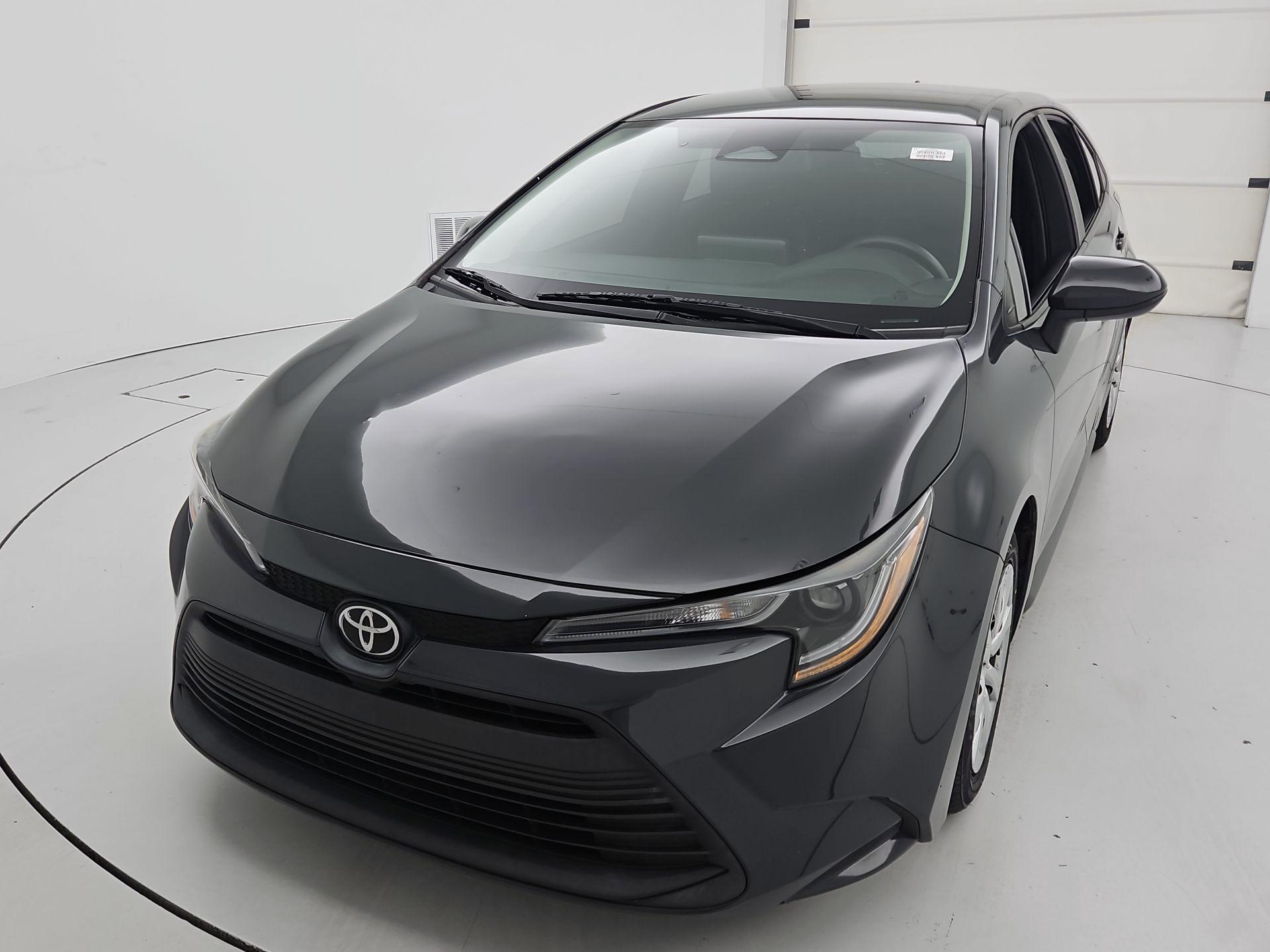 Thumbnail: 2023 Toyota Corolla - 3