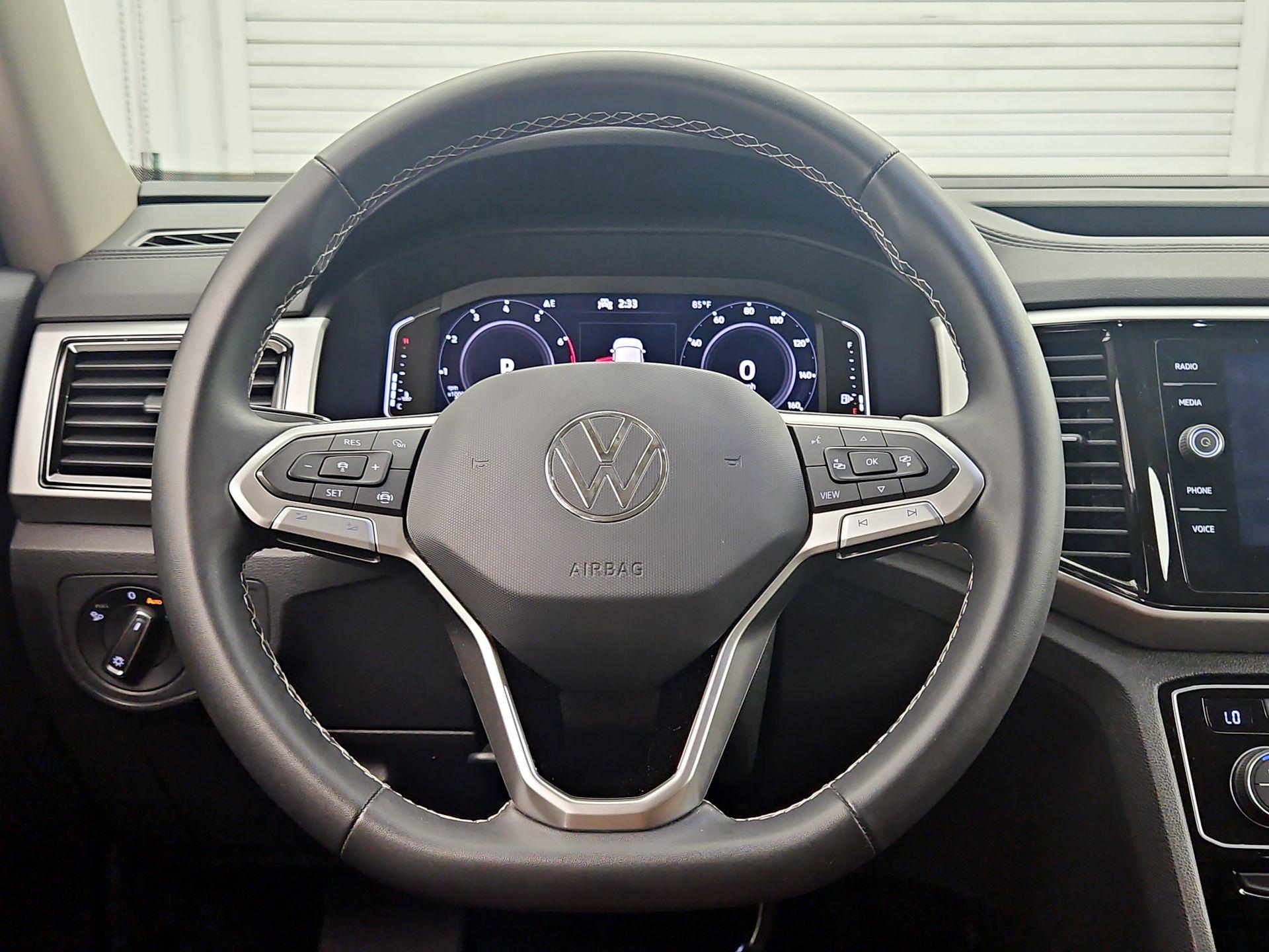 Thumbnail: 2023 Volkswagen Atlas - 10