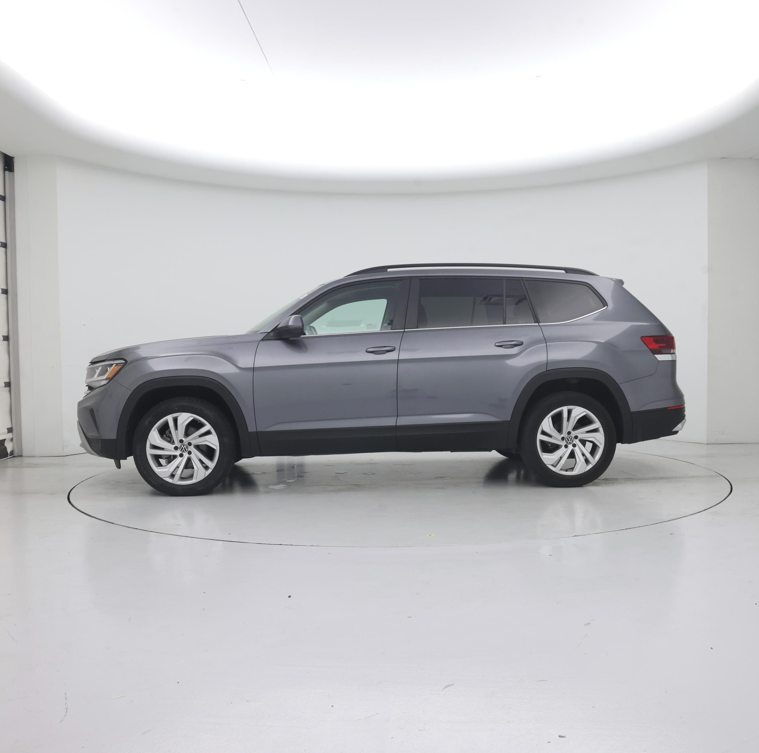 Thumbnail: 2023 Volkswagen Atlas - 3