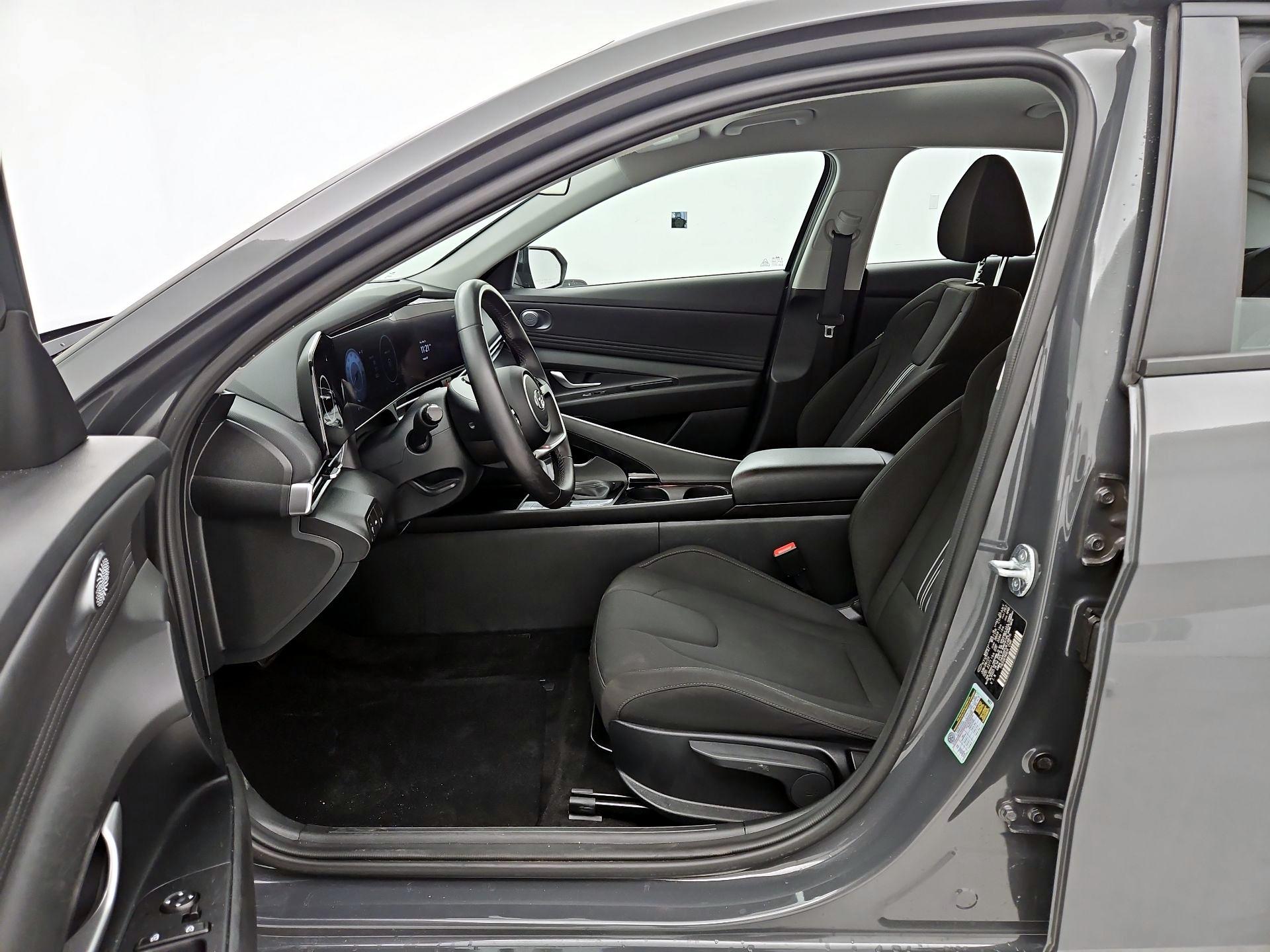 Thumbnail: 2023 Hyundai Elantra - 11