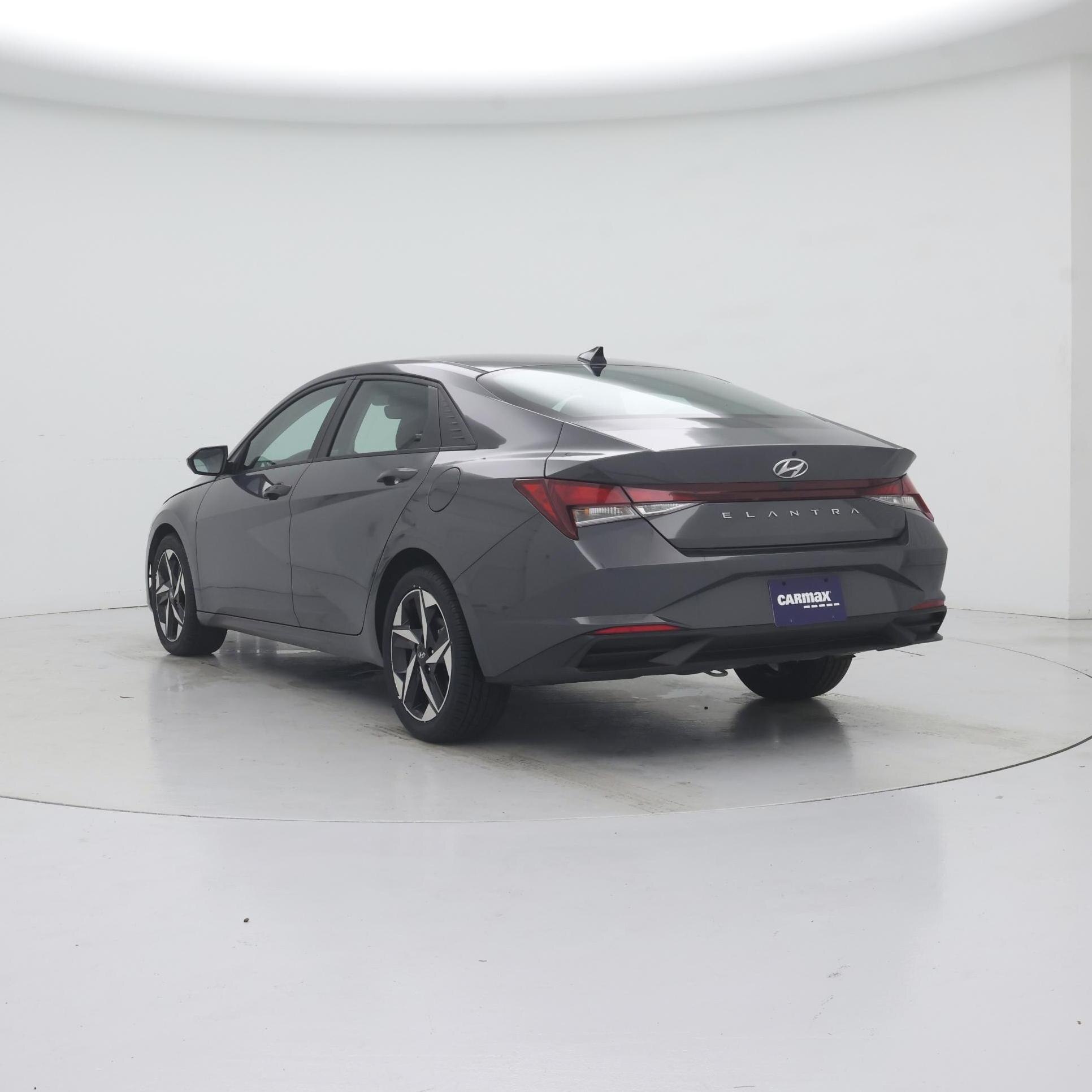 Thumbnail: 2023 Hyundai Elantra - 2
