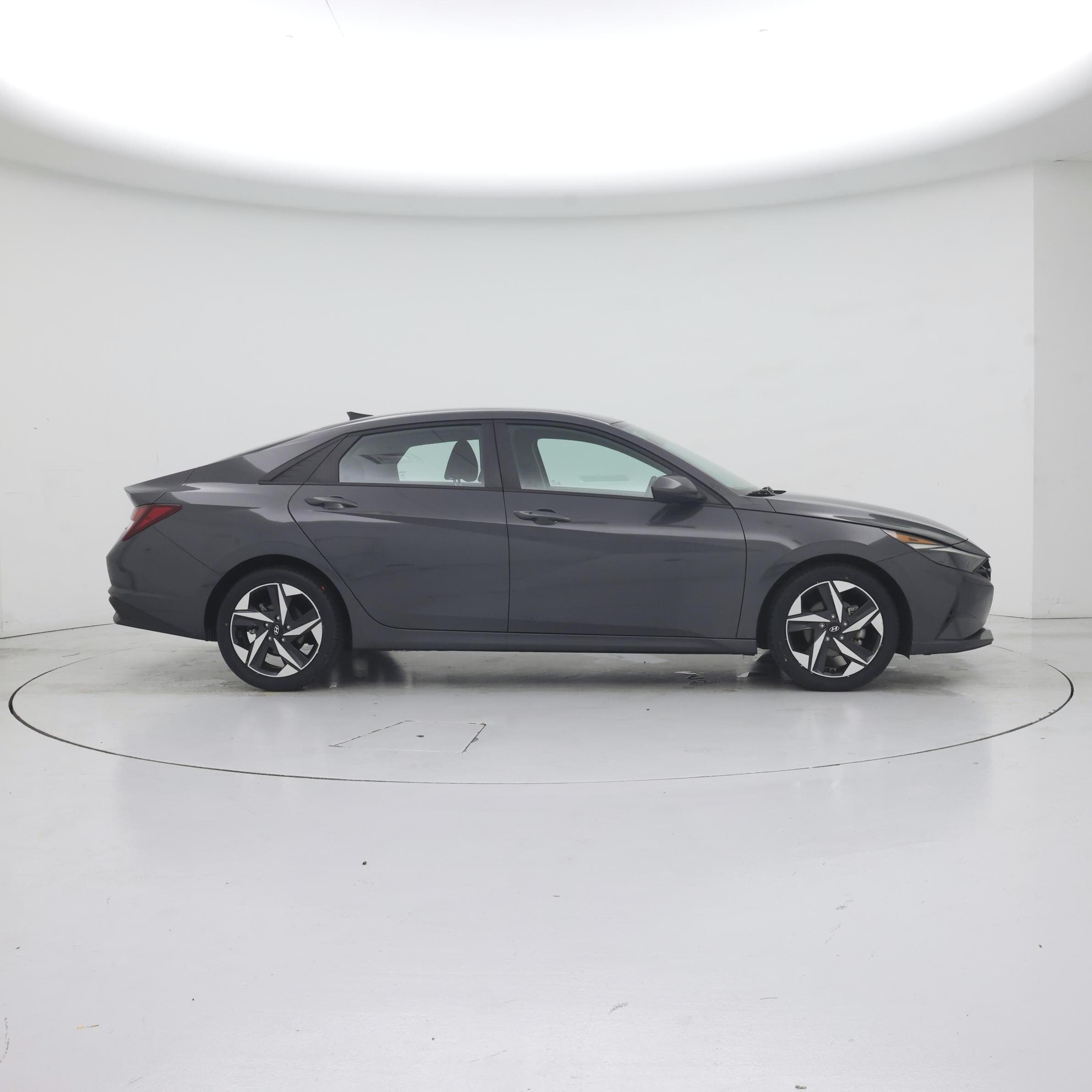 Thumbnail: 2023 Hyundai Elantra - 7