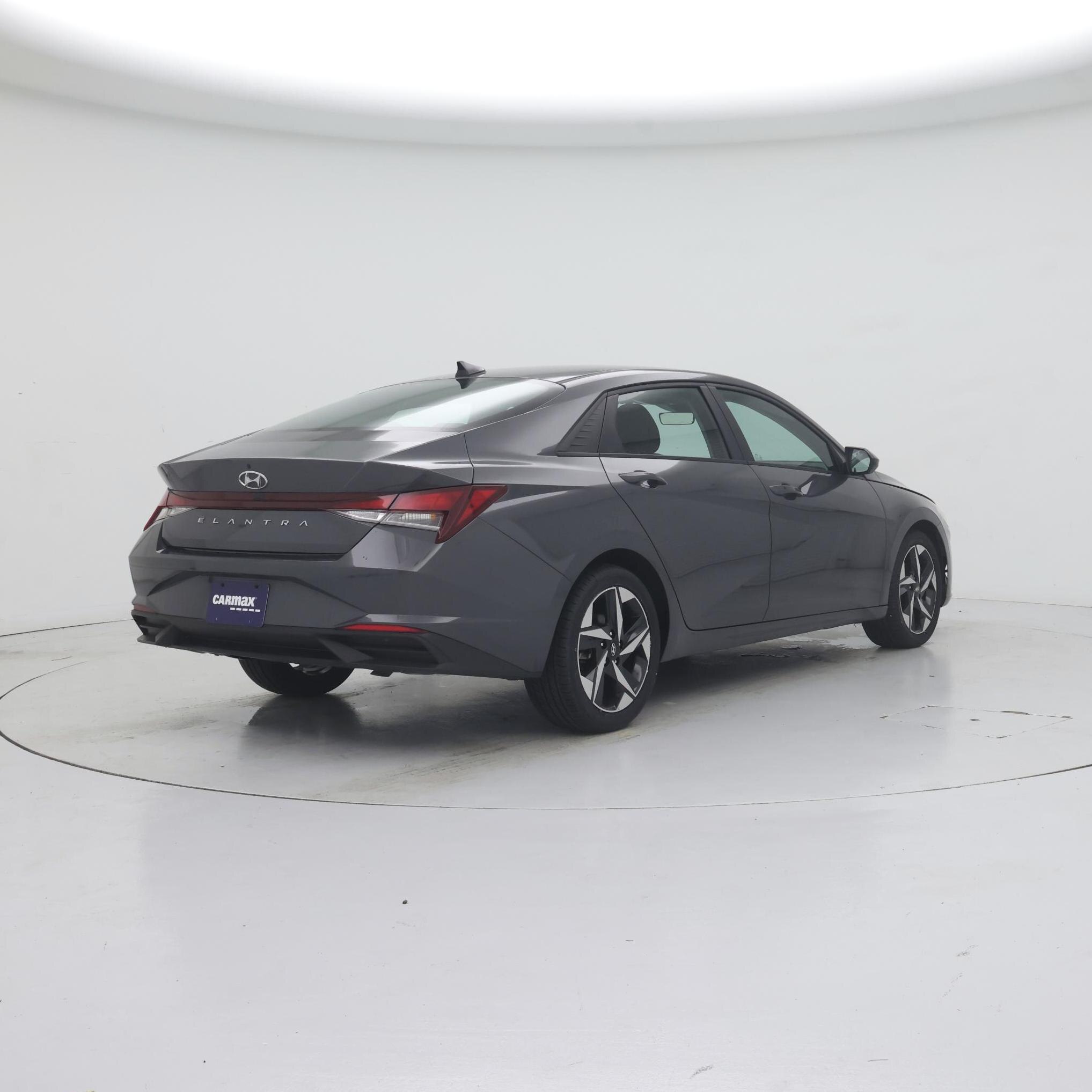 Thumbnail: 2023 Hyundai Elantra - 8