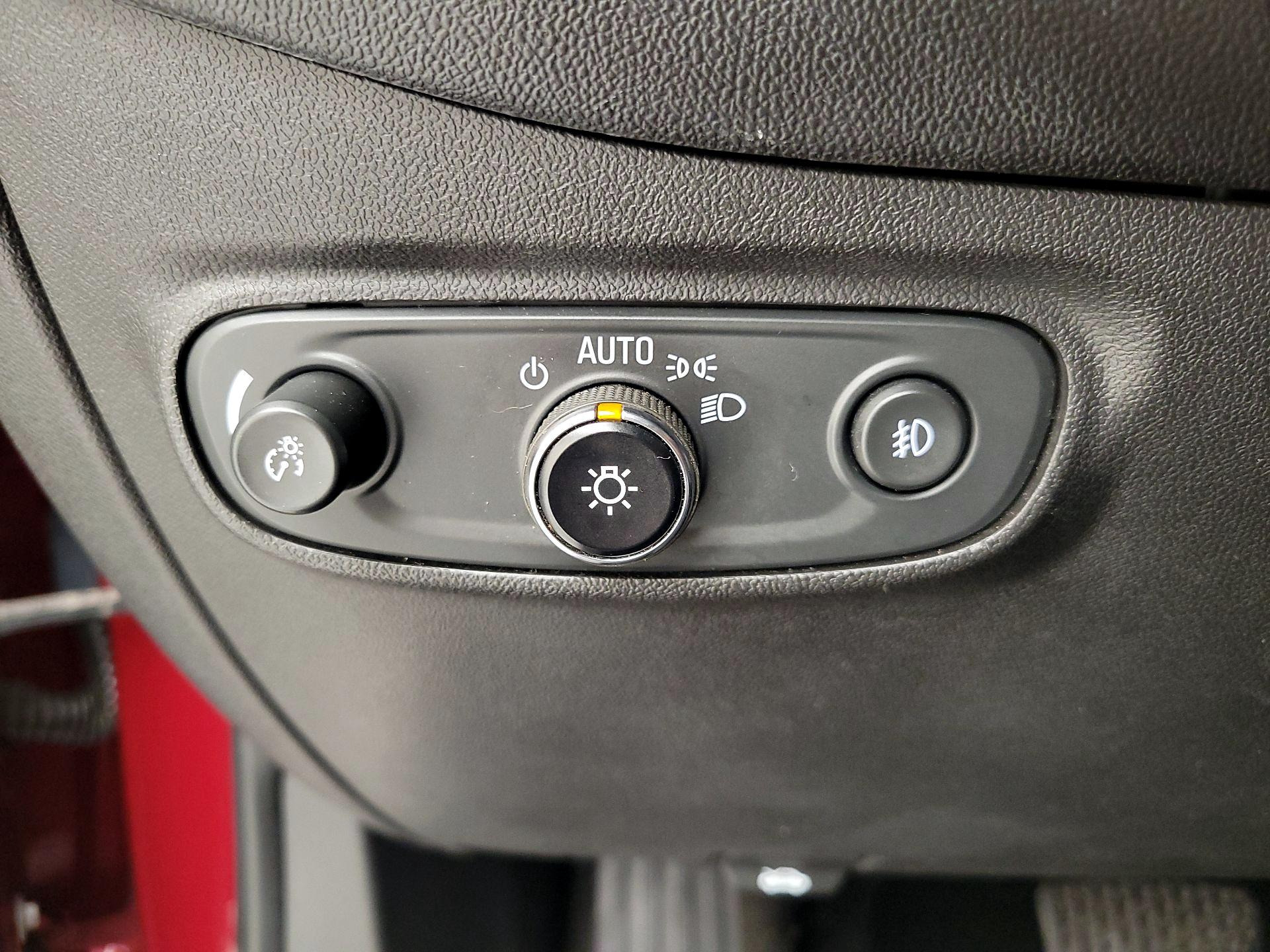 Thumbnail: 2020 Chevrolet Equinox - 13