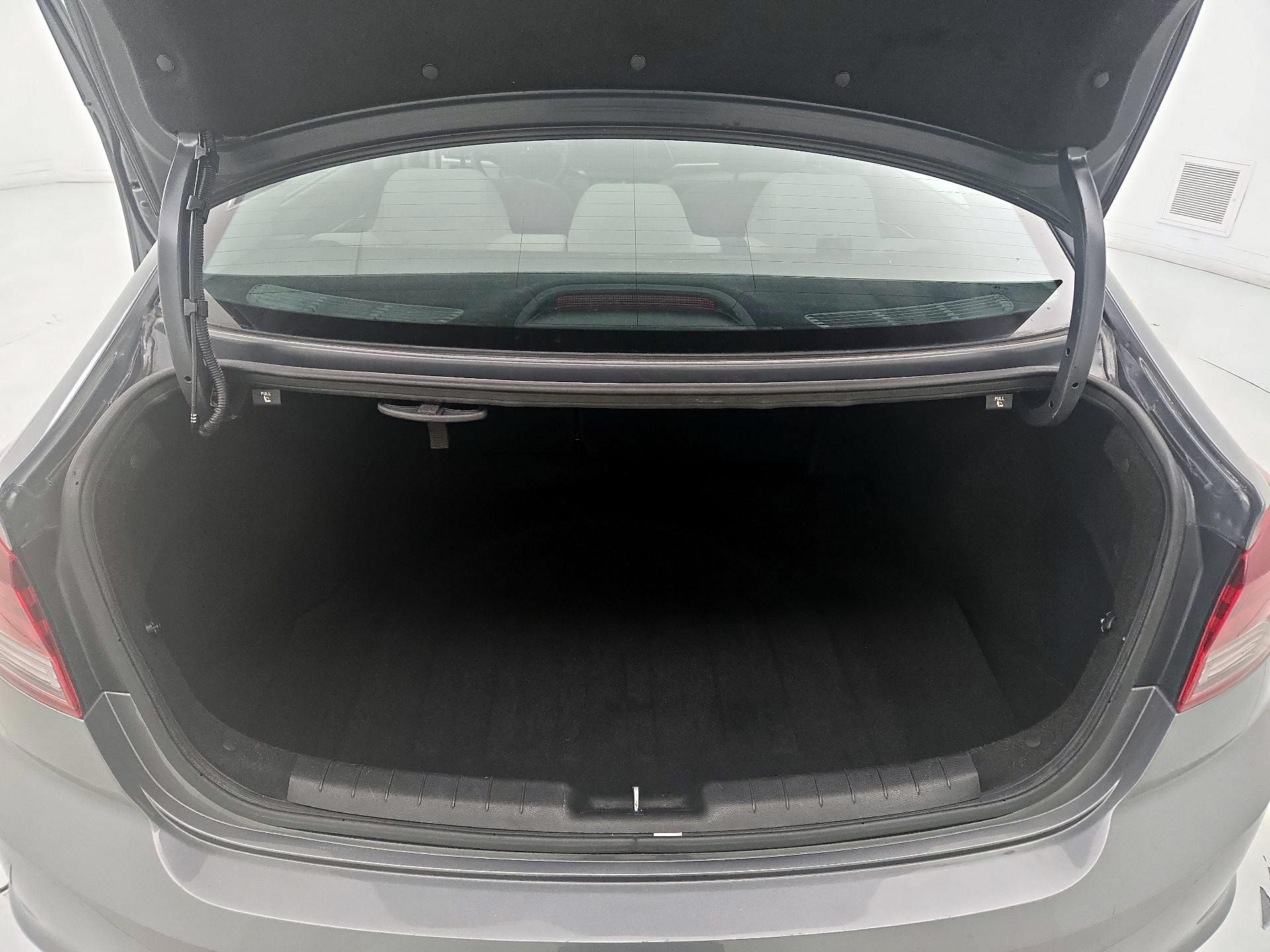 Thumbnail: 2020 Hyundai Elantra - 20