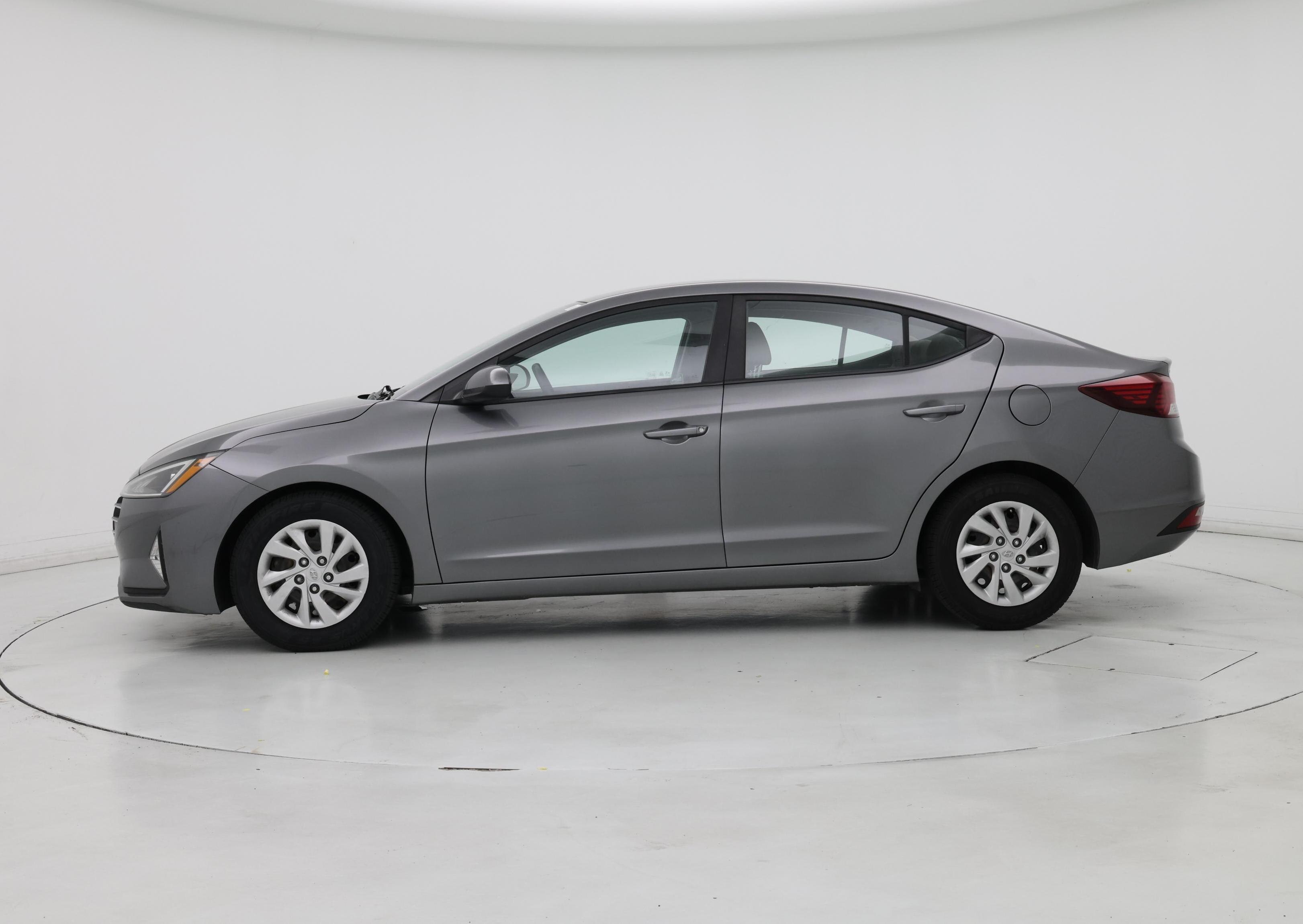 Thumbnail: 2020 Hyundai Elantra - 3