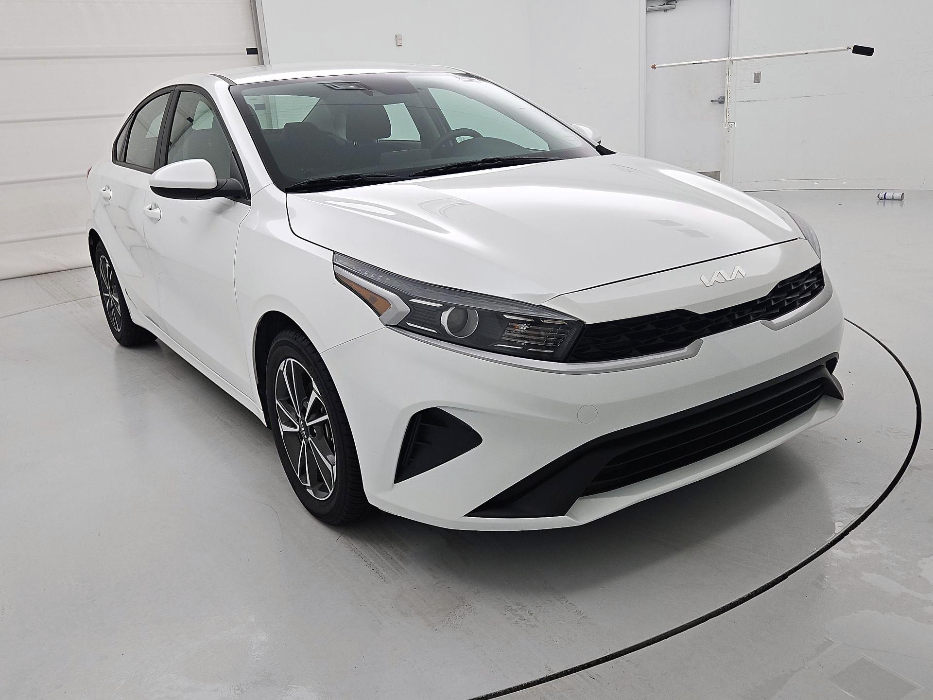 Thumbnail: 2023 Kia Forte - 1