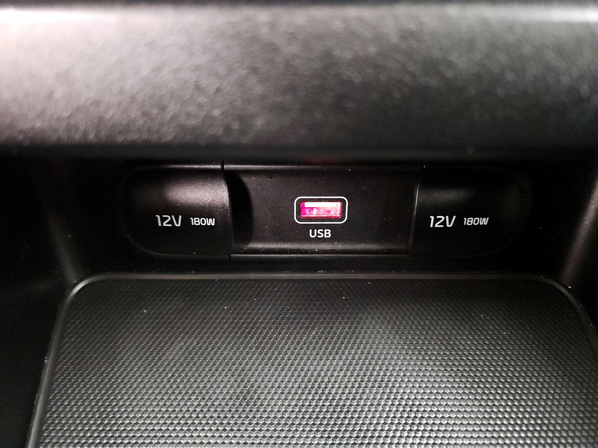Thumbnail: 2023 Kia Forte - 16