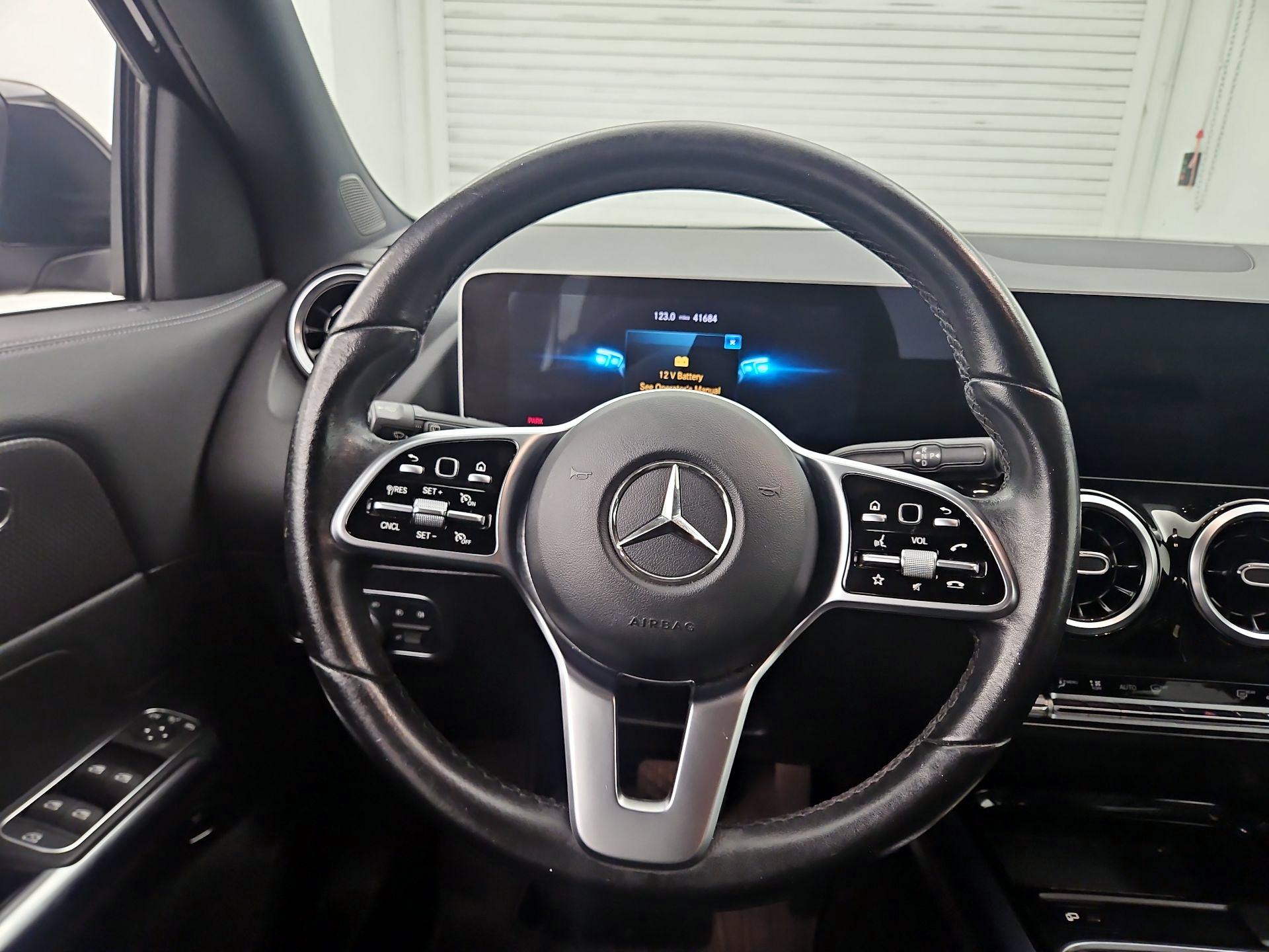 Thumbnail: 2021 Mercedes-Benz GLA - 10