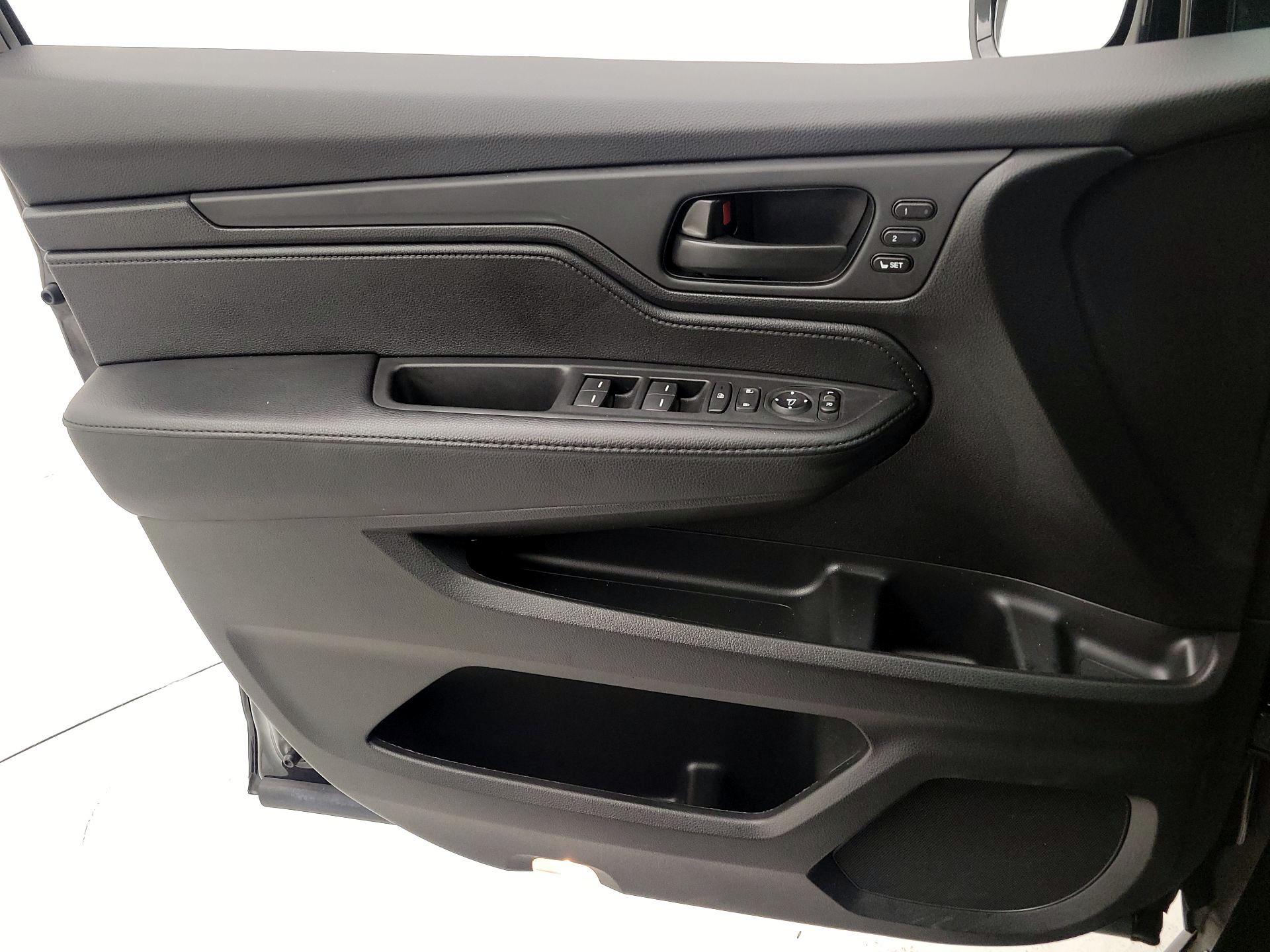Thumbnail: 2025 Honda Odyssey - 12