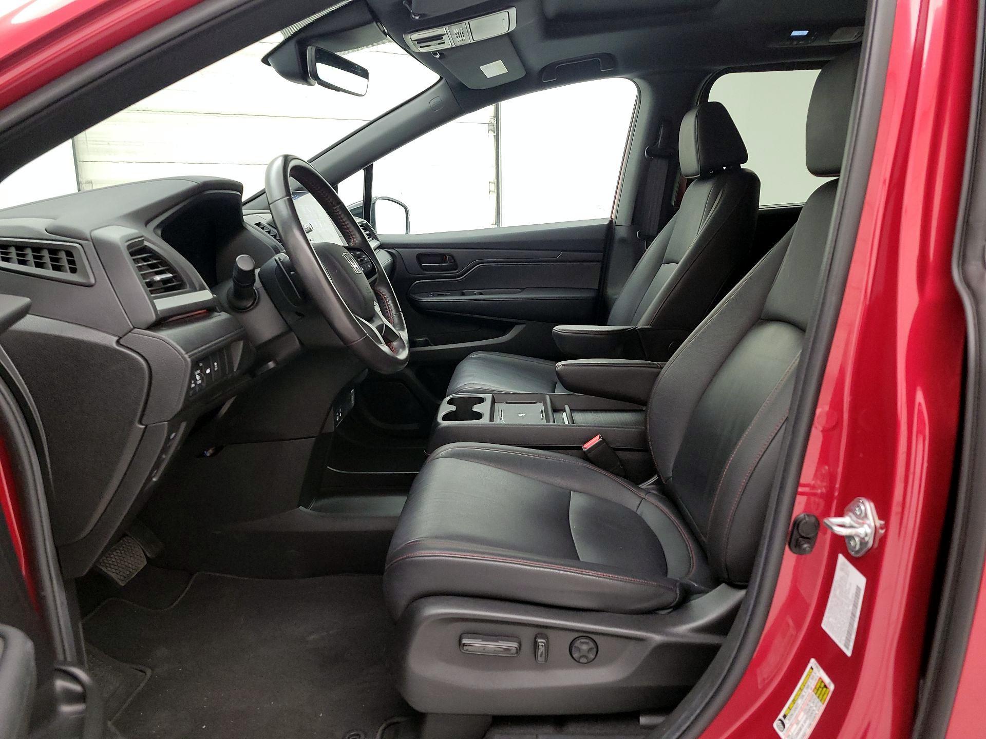 Thumbnail: 2025 Honda Odyssey - 11