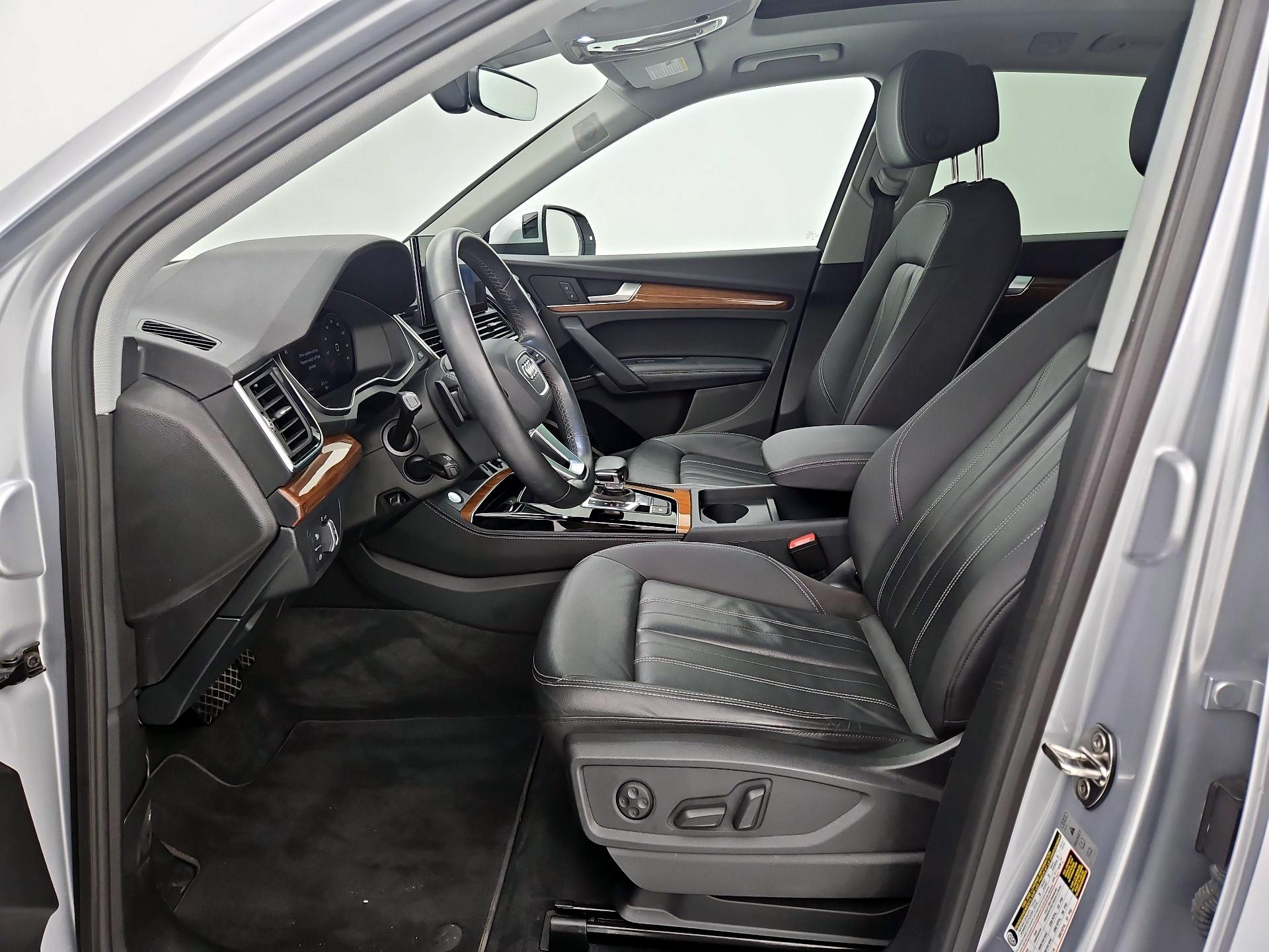Thumbnail: 2023 Audi Q5 - 9