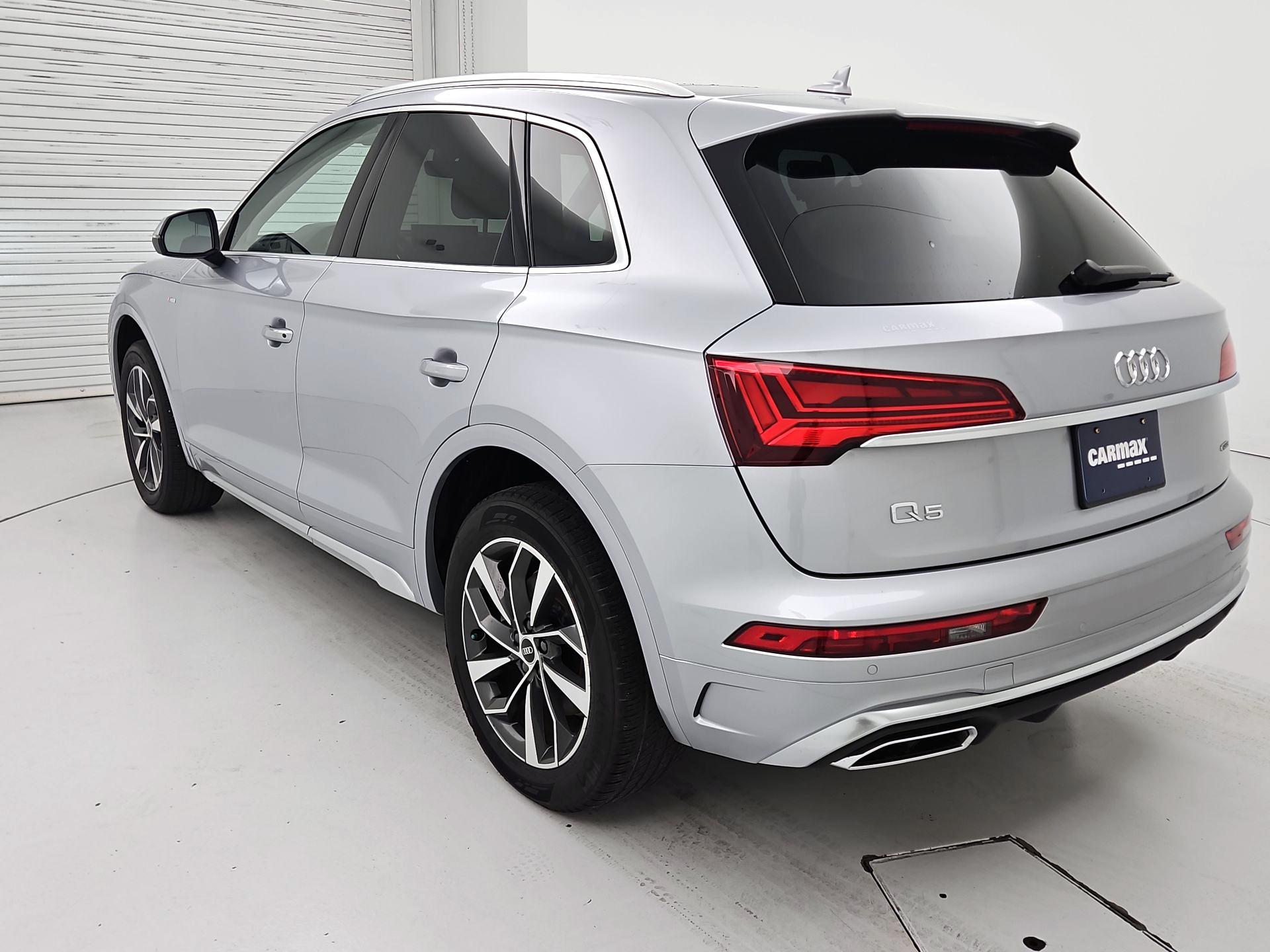 Thumbnail: 2023 Audi Q5 - 7