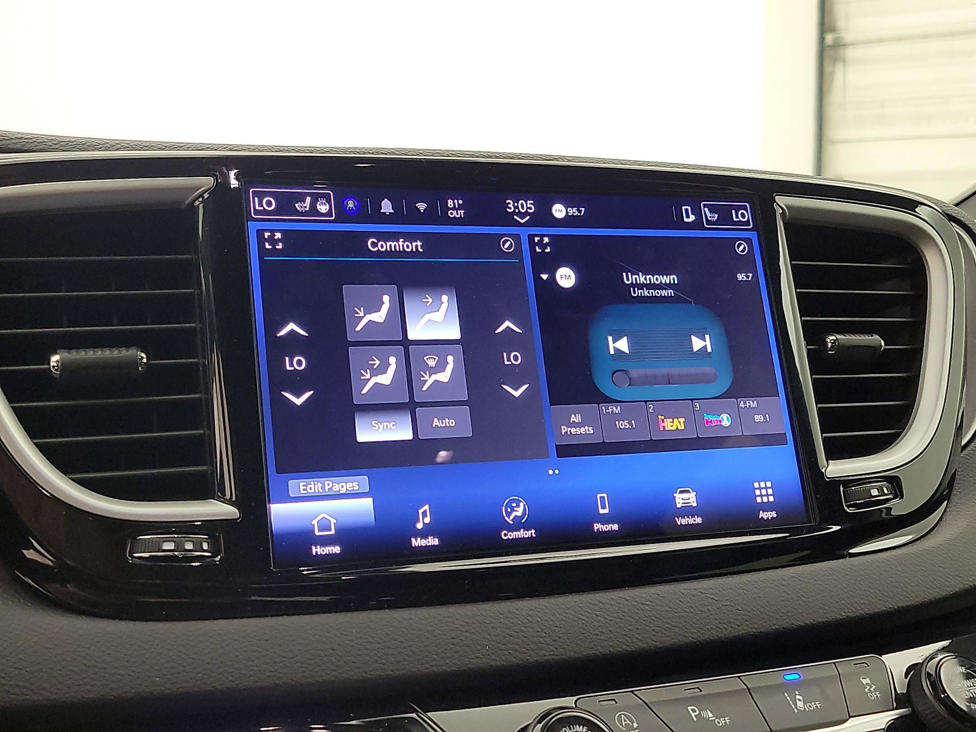 Thumbnail: 2025 Chrysler Pacifica - 15