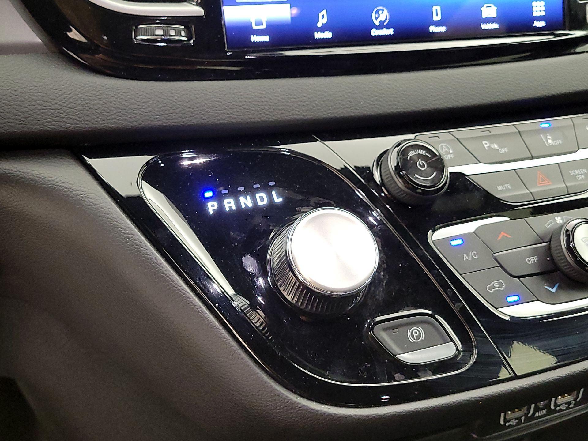 Thumbnail: 2025 Chrysler Pacifica - 17
