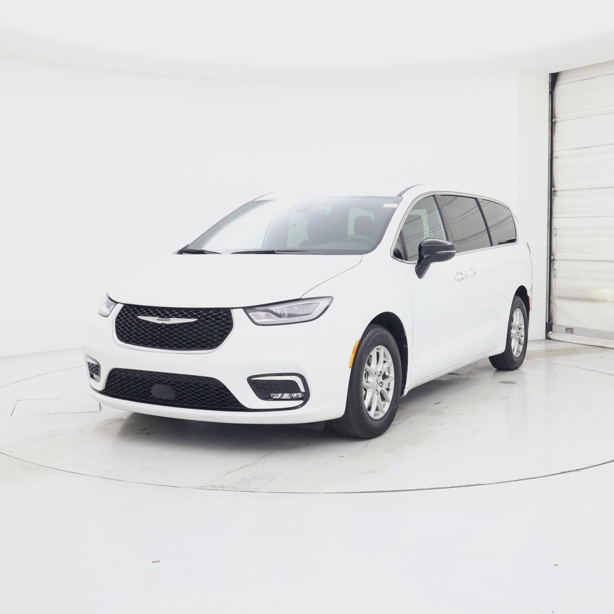Thumbnail: 2025 Chrysler Pacifica - 4