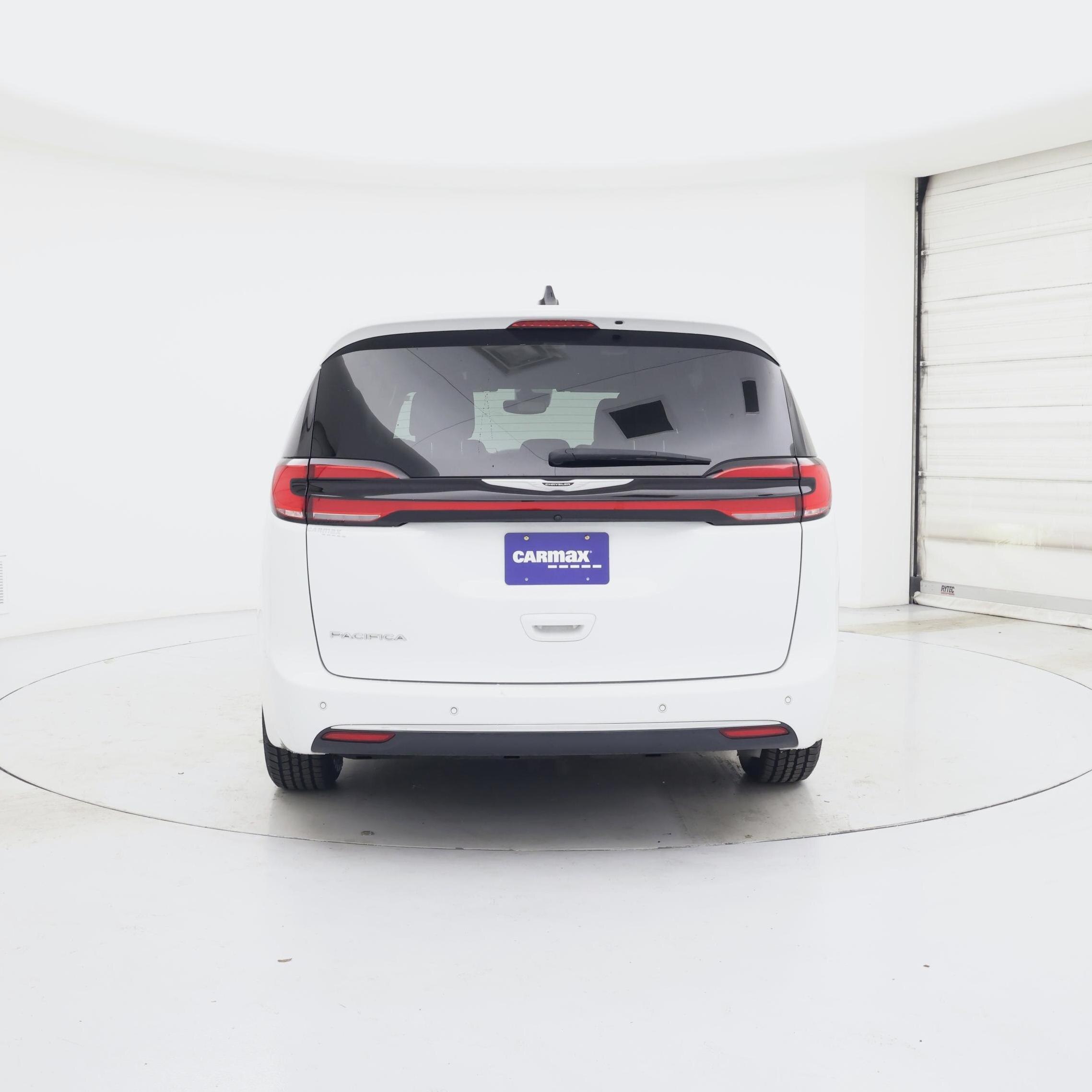 Thumbnail: 2025 Chrysler Pacifica - 6