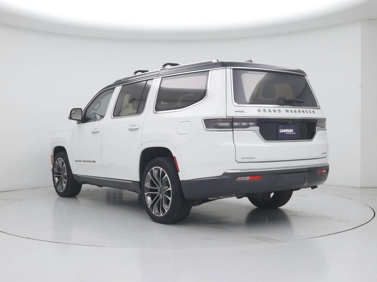 2022 Jeep Grand Wagoneer Series III - Photo 3