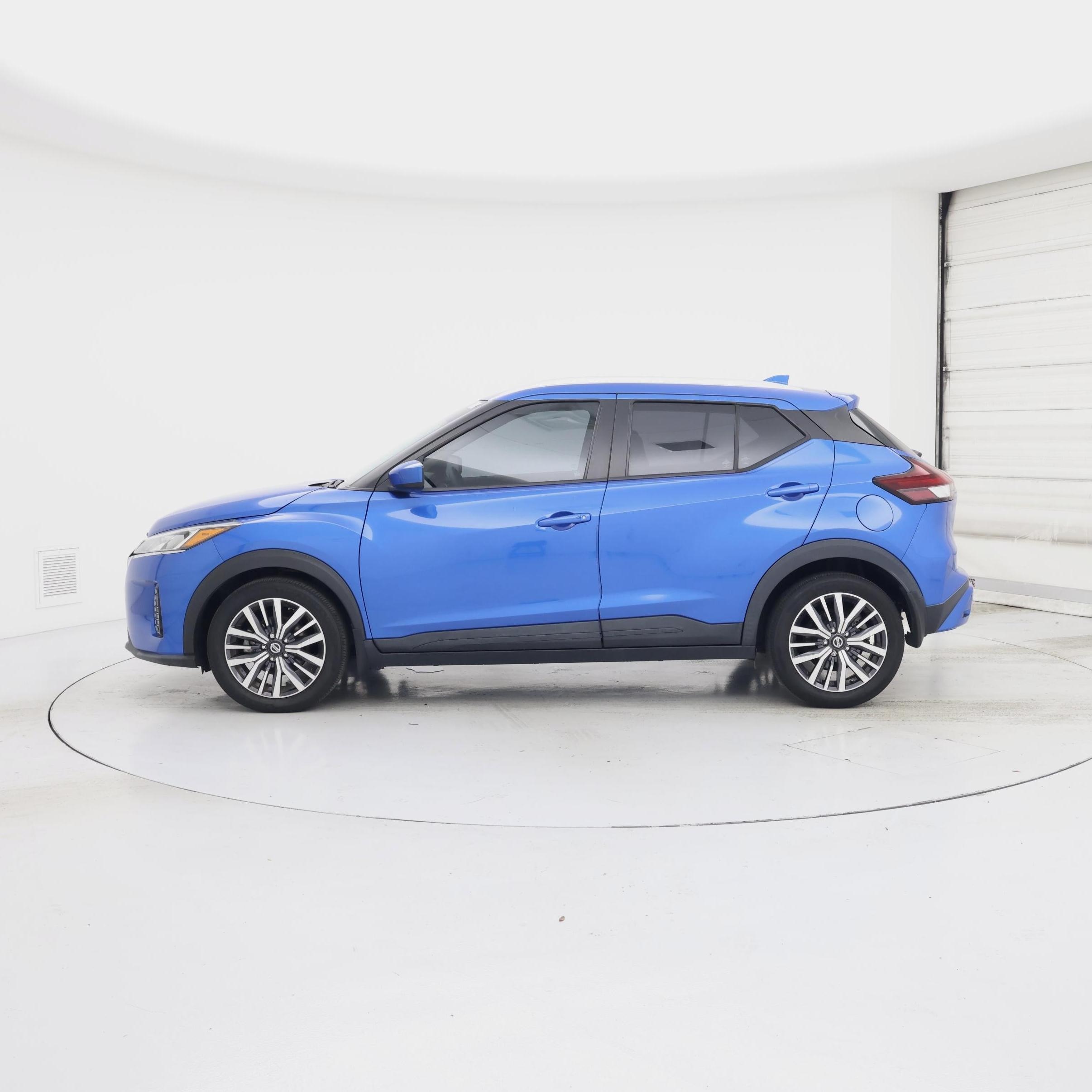 Thumbnail: 2021 Nissan Kicks - 3