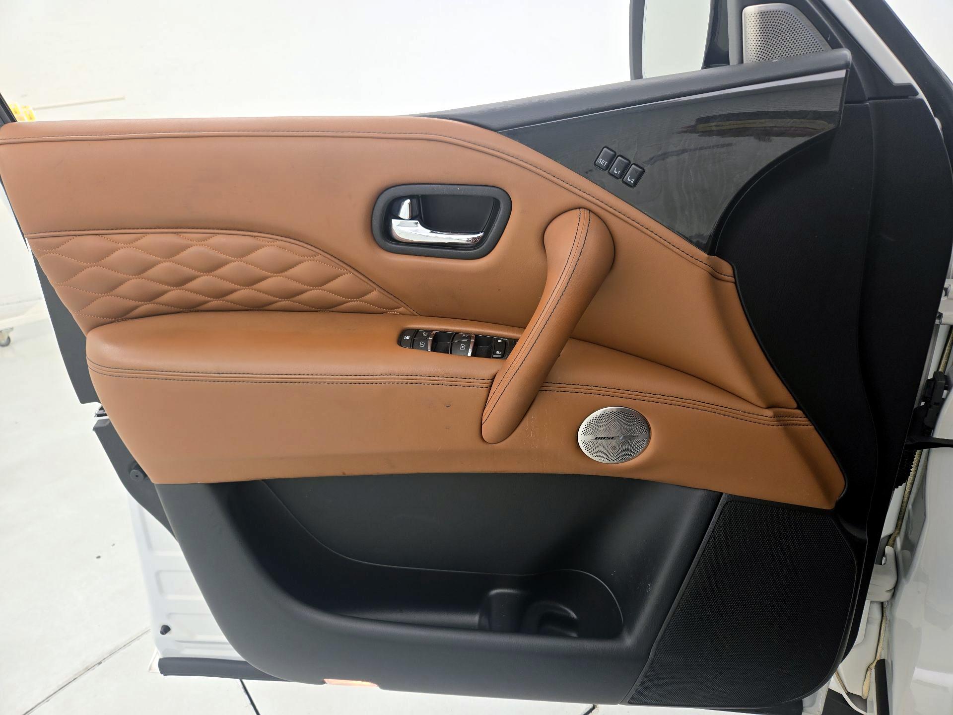 Thumbnail: 2023 INFINITI QX80 - 12