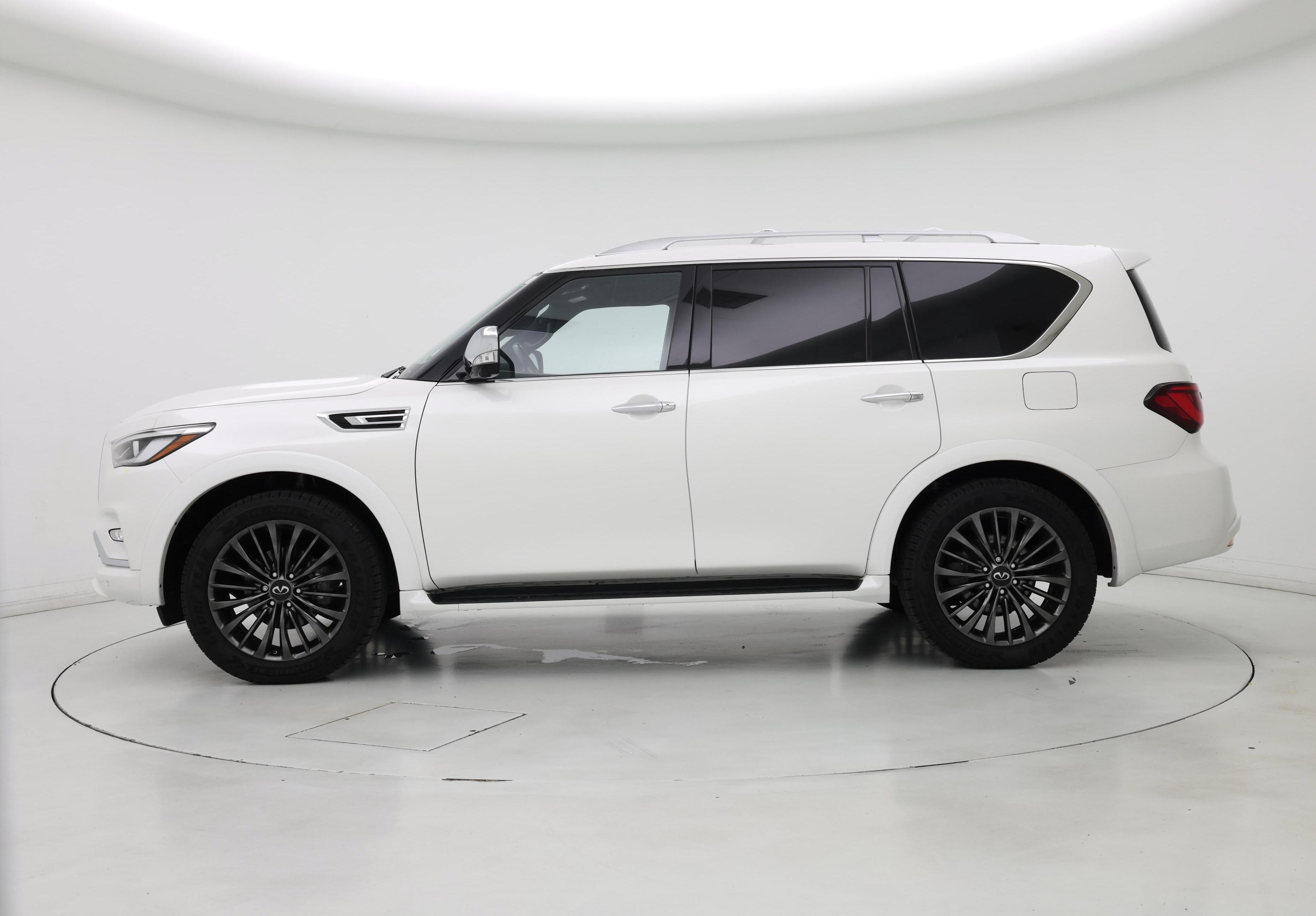 Thumbnail: 2023 INFINITI QX80 - 3