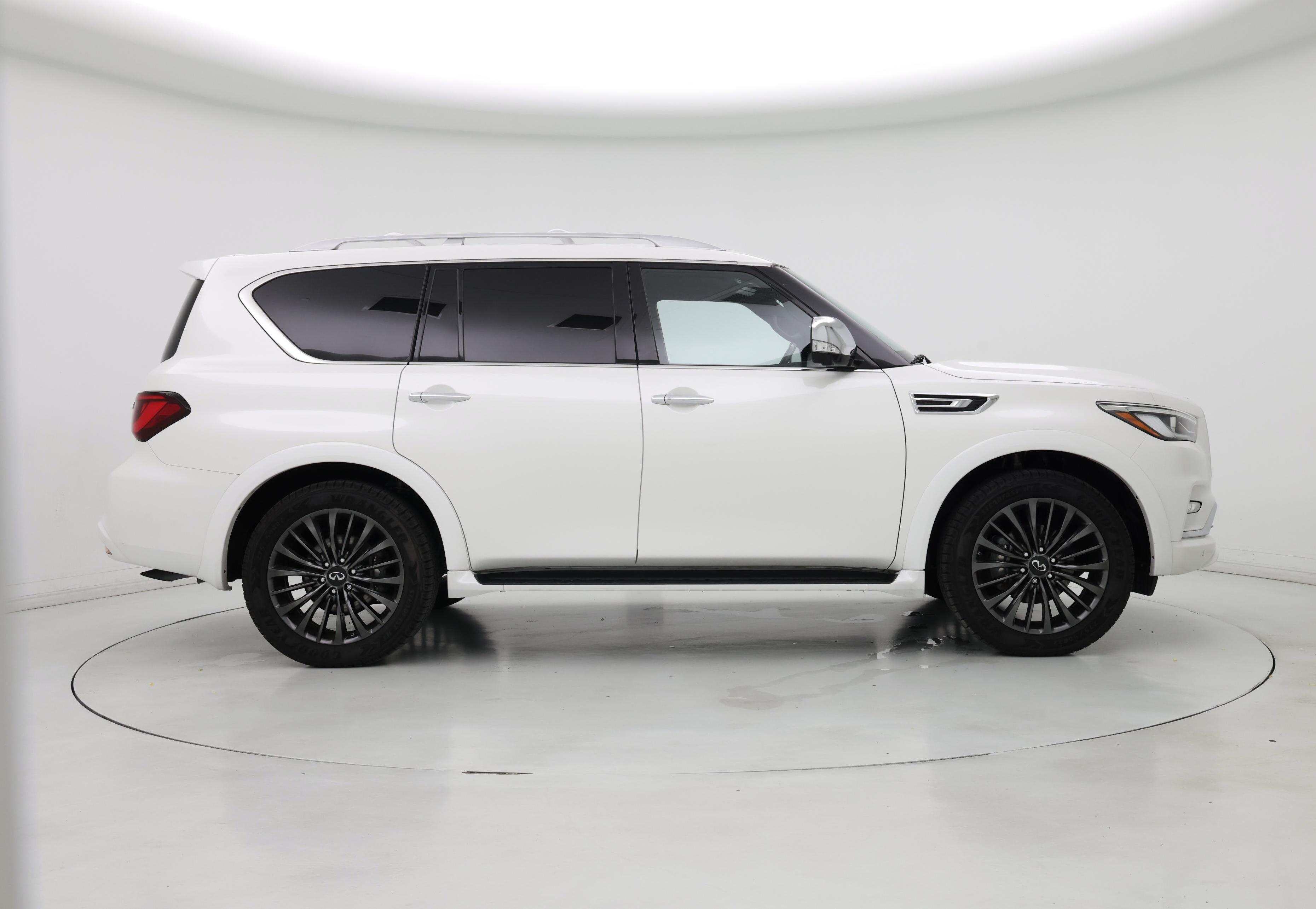 Thumbnail: 2023 INFINITI QX80 - 7