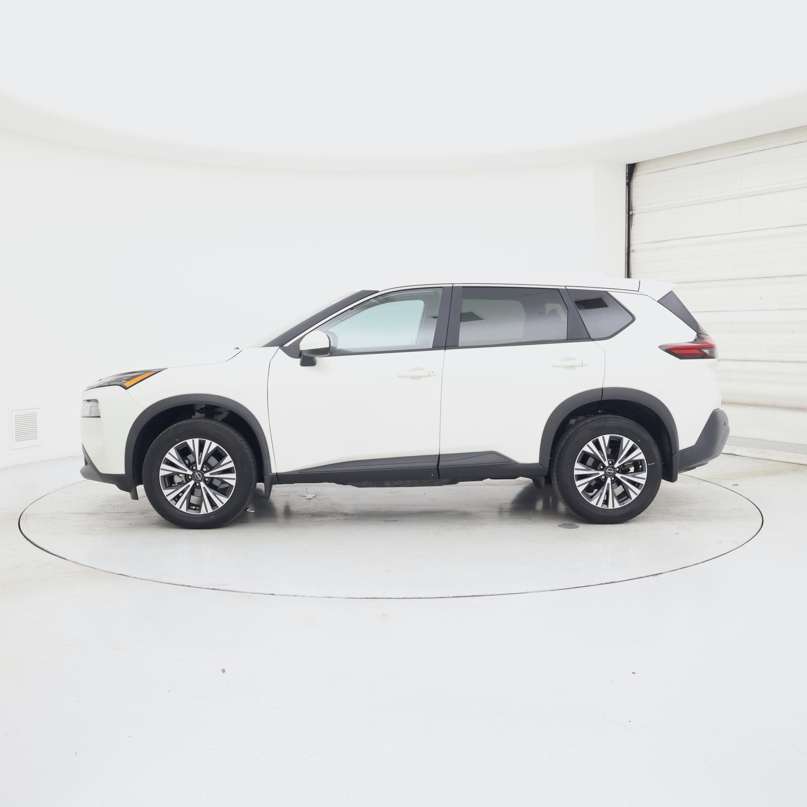 Thumbnail: 2023 Nissan Rogue - 3