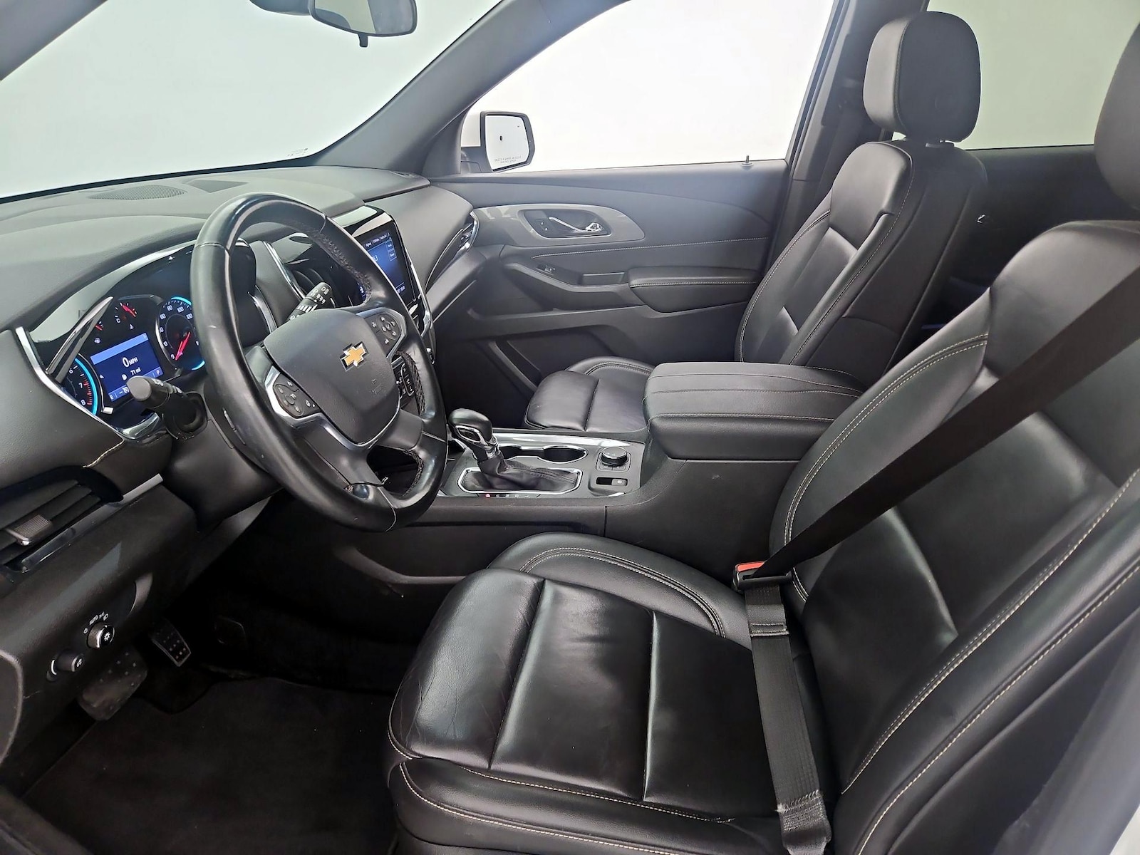 2023 Chevrolet Traverse 3LT - Photo 12