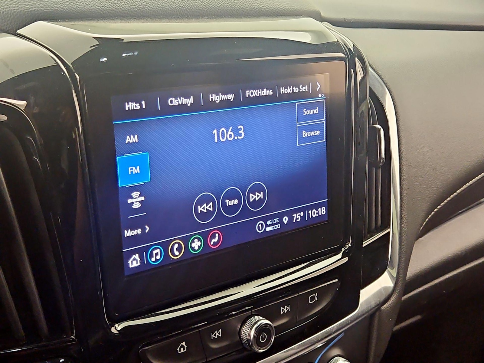 2023 Chevrolet Traverse 3LT - Photo 16
