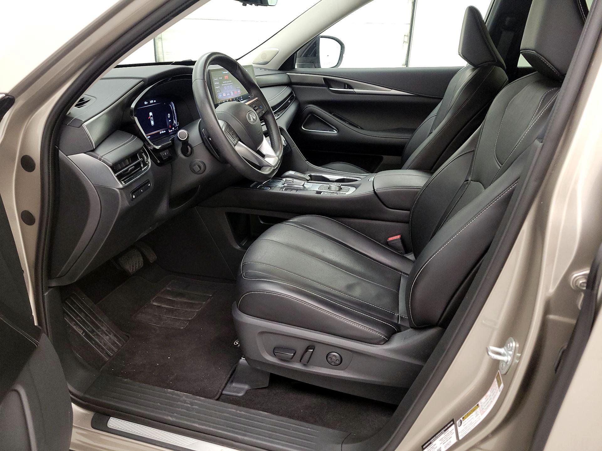 Thumbnail: 2023 INFINITI QX60 - 11