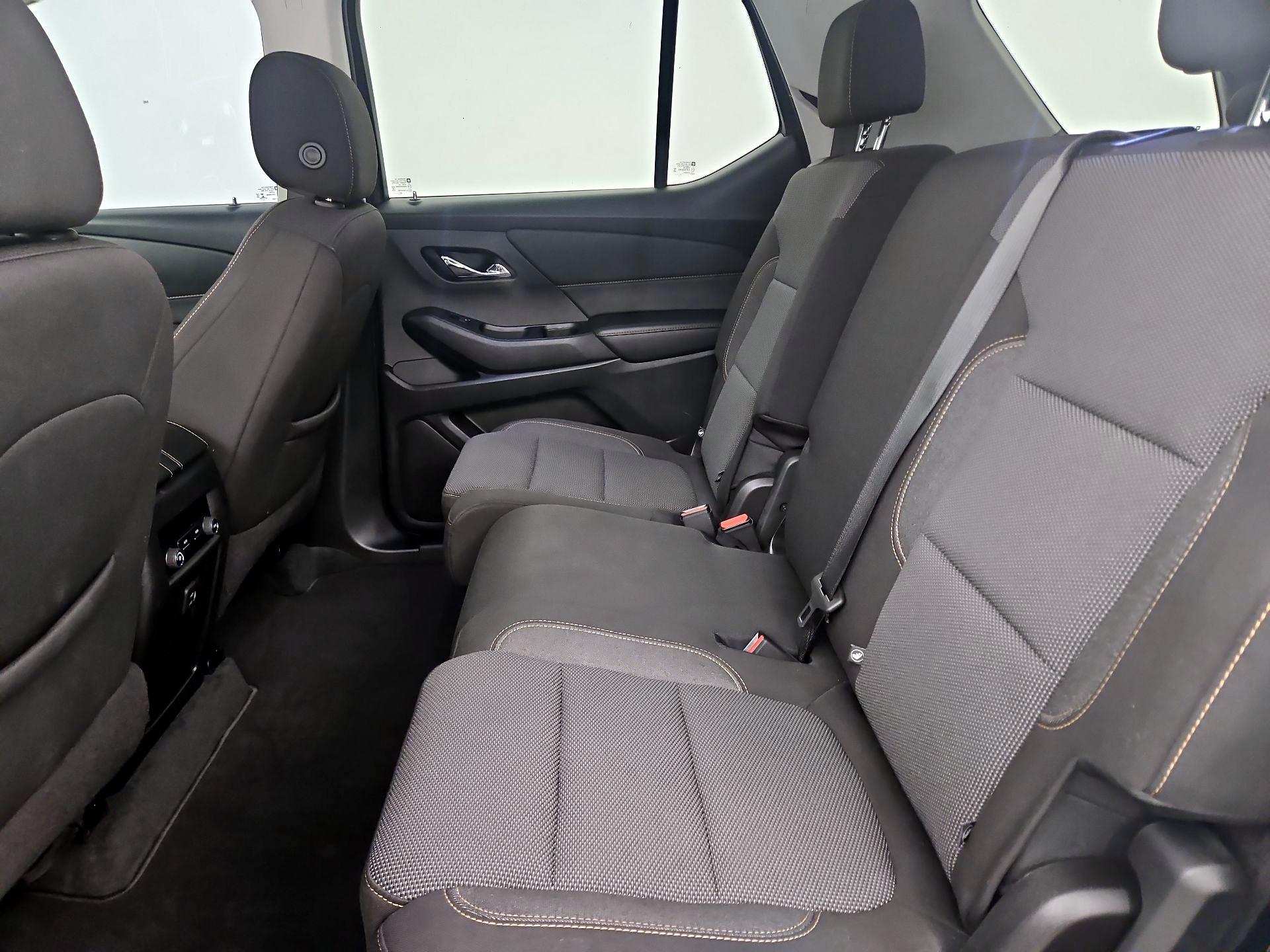 Thumbnail: 2020 Chevrolet Traverse - 18
