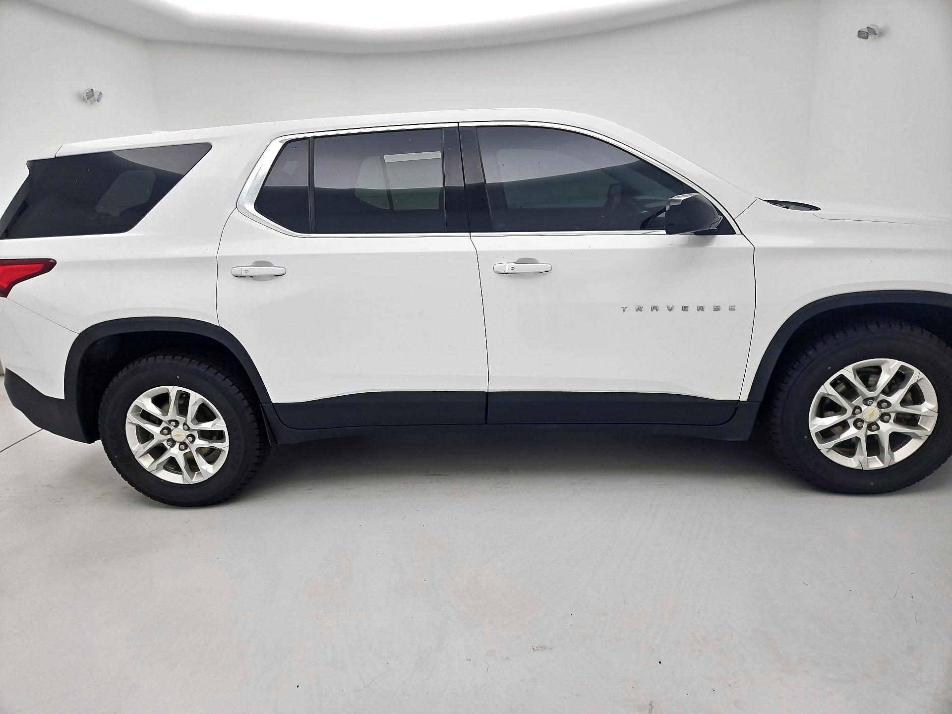 Thumbnail: 2020 Chevrolet Traverse - 4