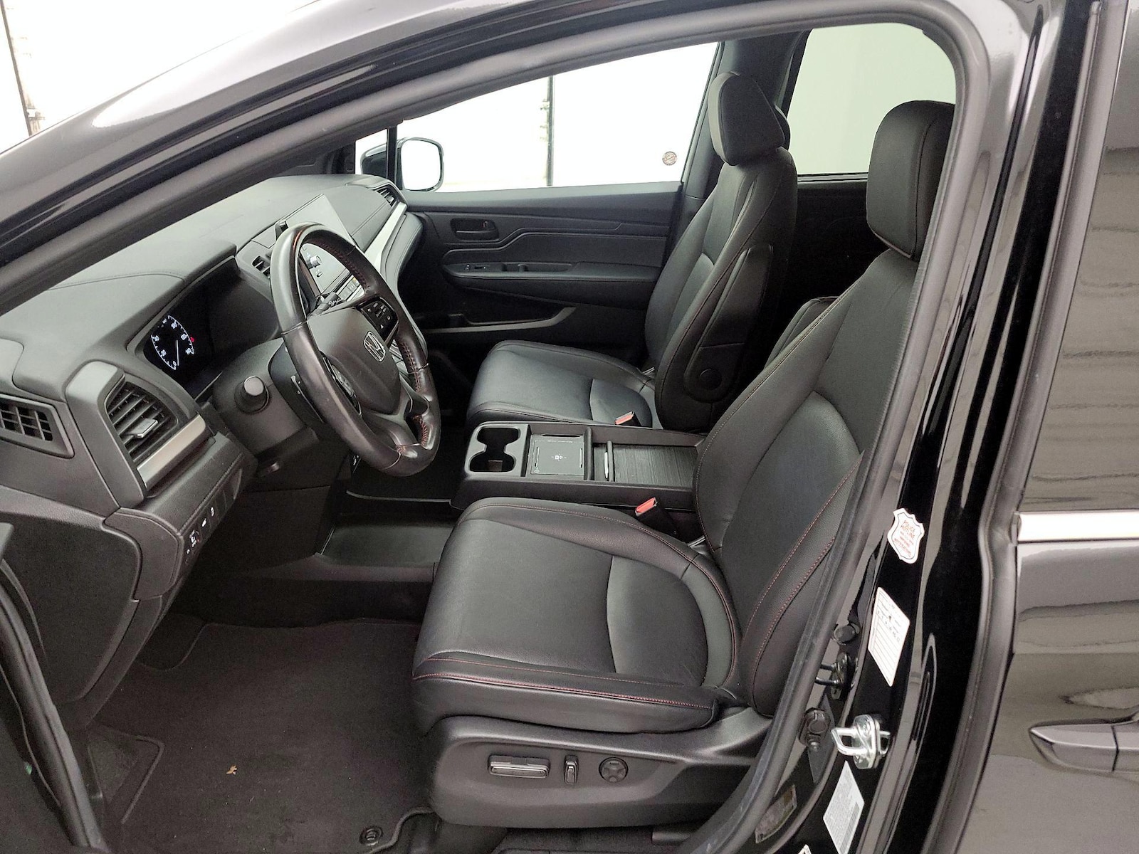 2025 Honda Odyssey Sport L - Photo 12