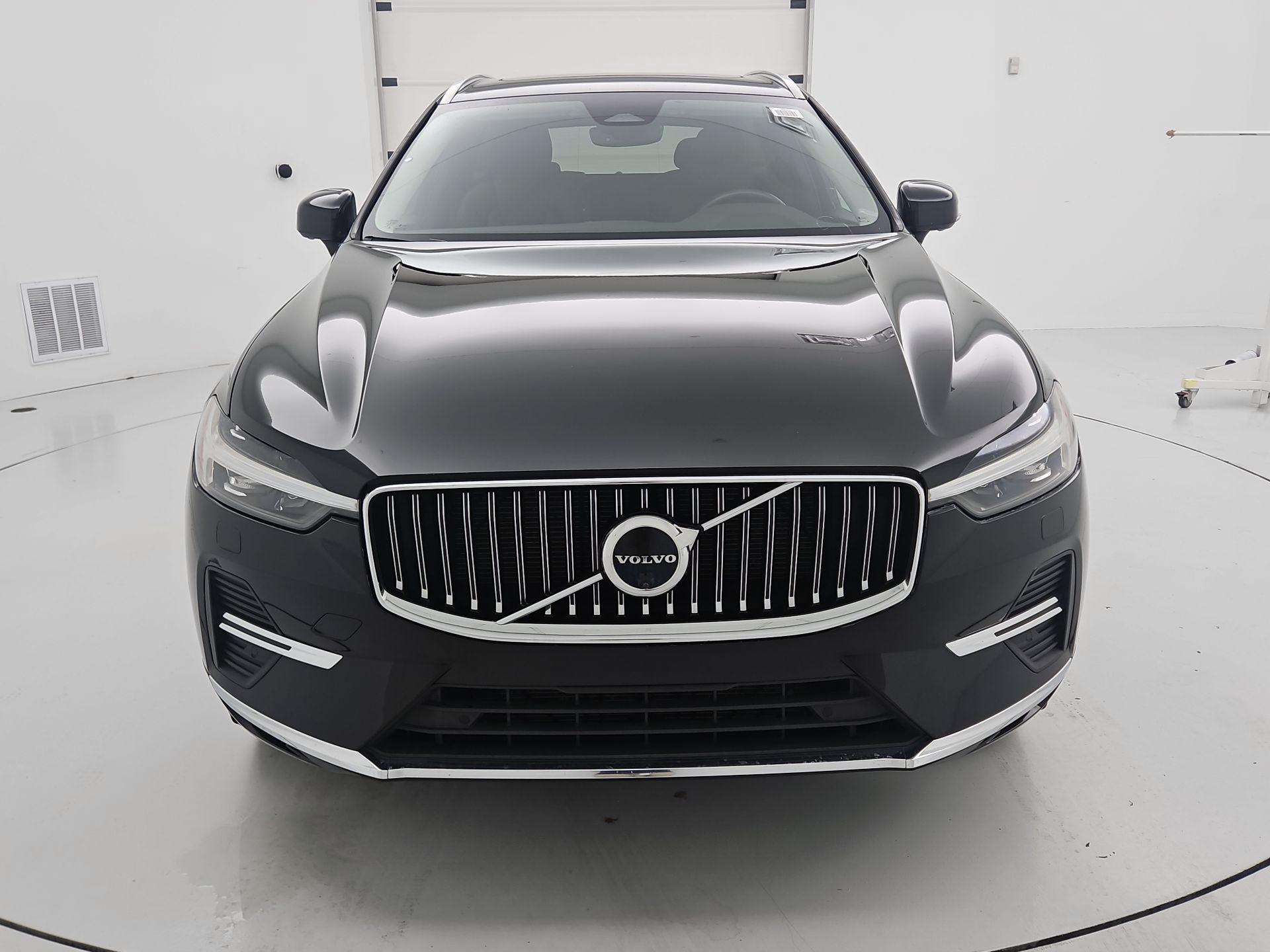 Thumbnail: 2023 Volvo XC60 - 2