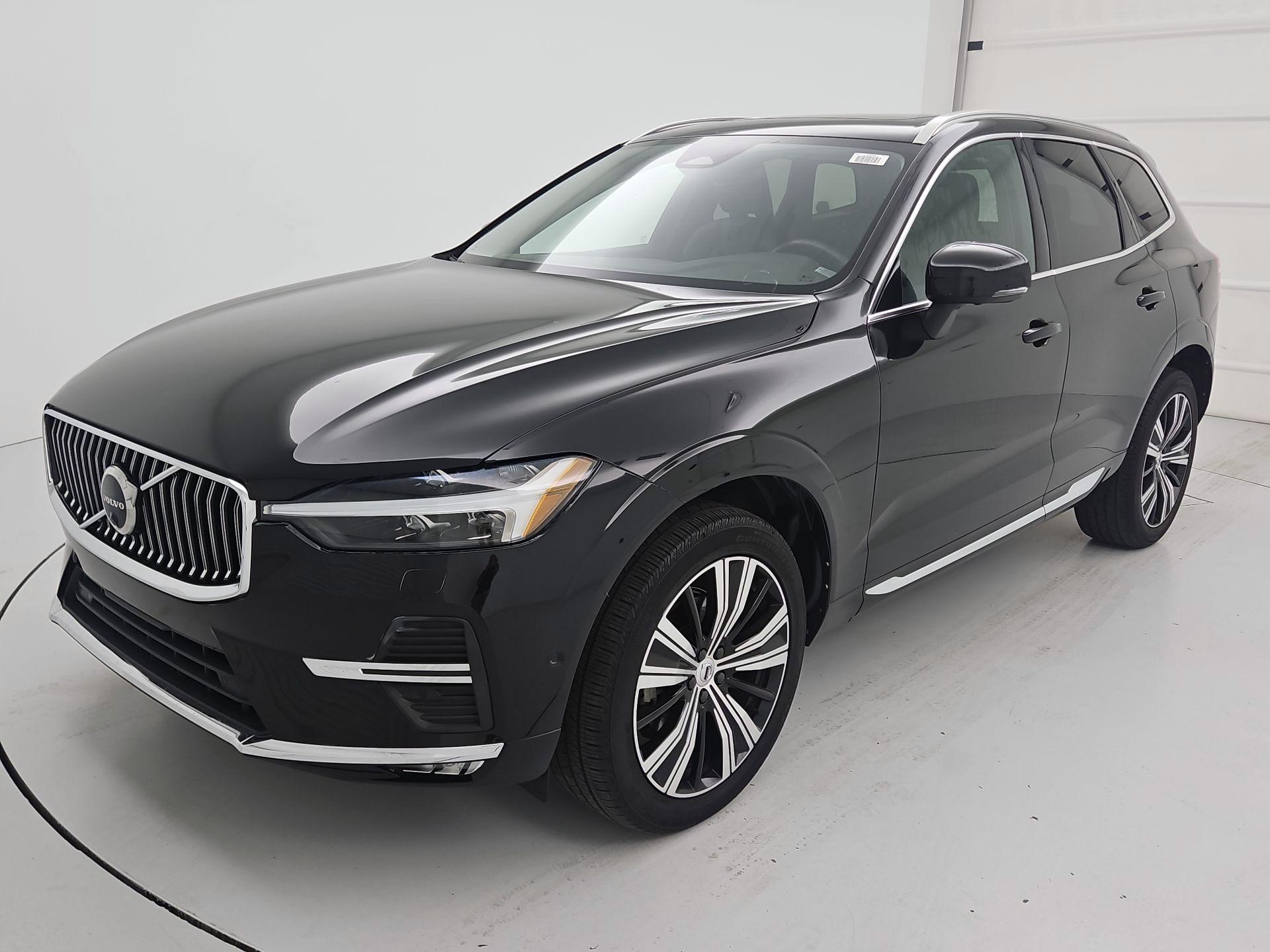 Thumbnail: 2023 Volvo XC60 - 3