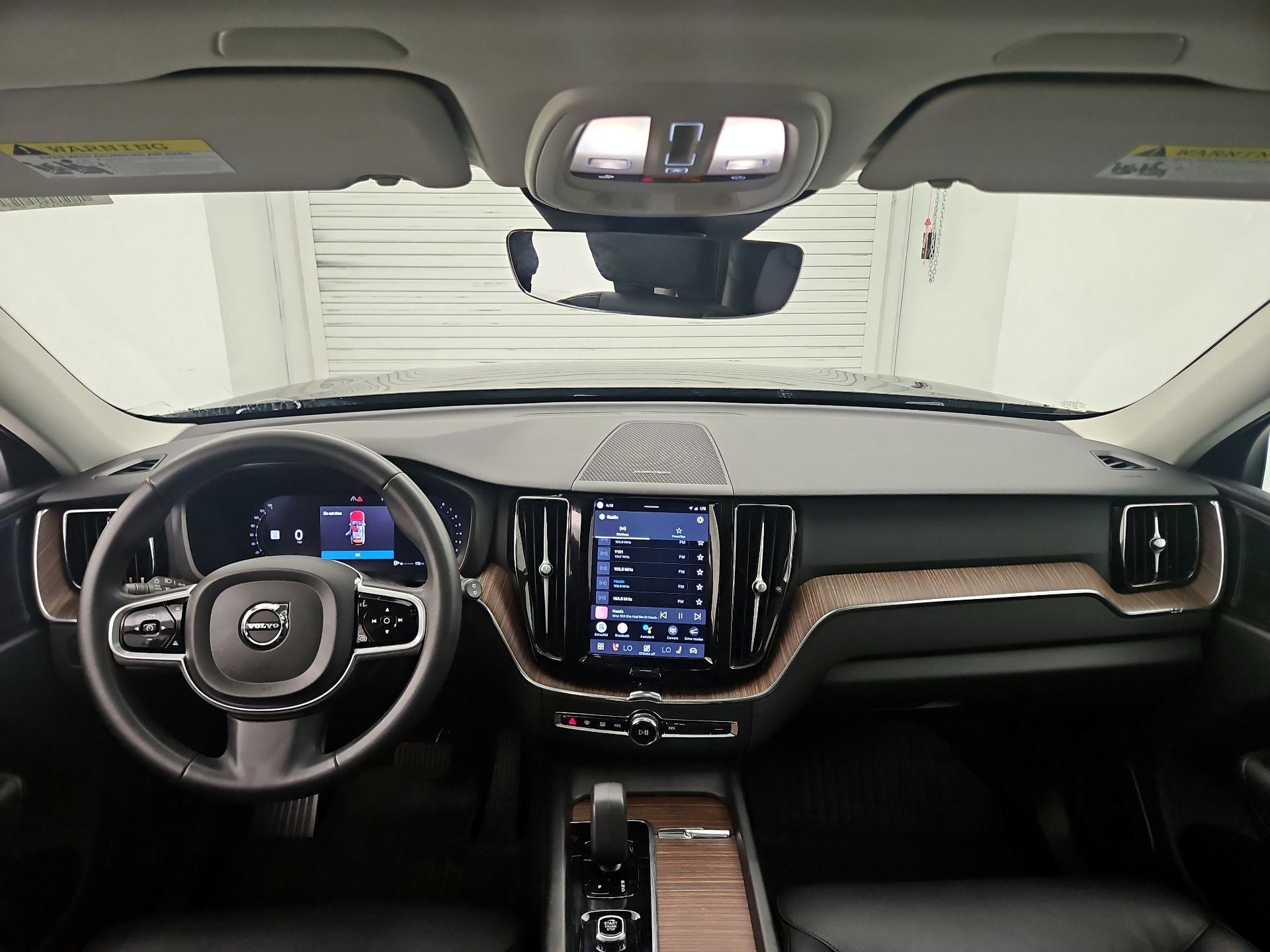 Thumbnail: 2023 Volvo XC60 - 8