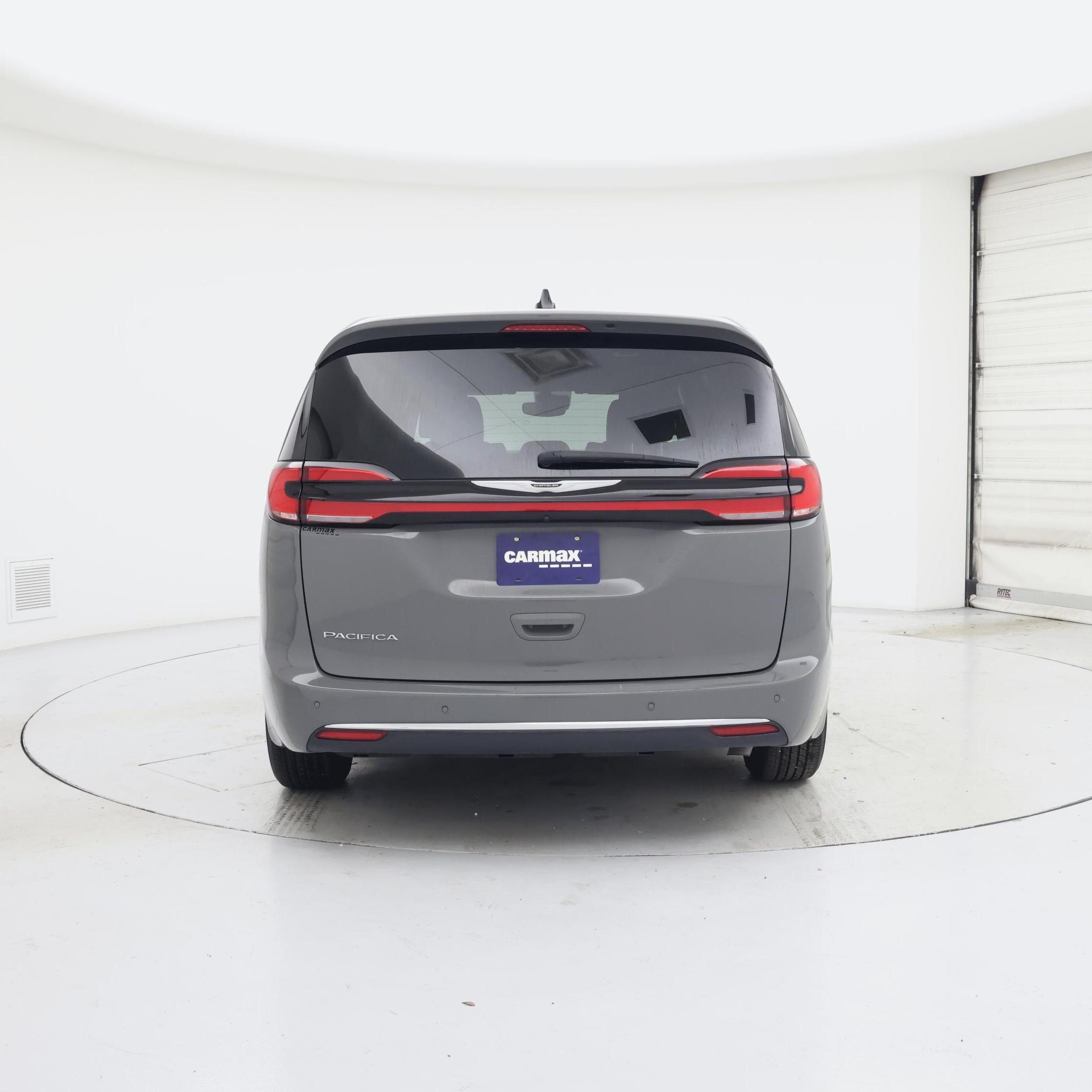 Thumbnail: 2025 Chrysler Pacifica - 6