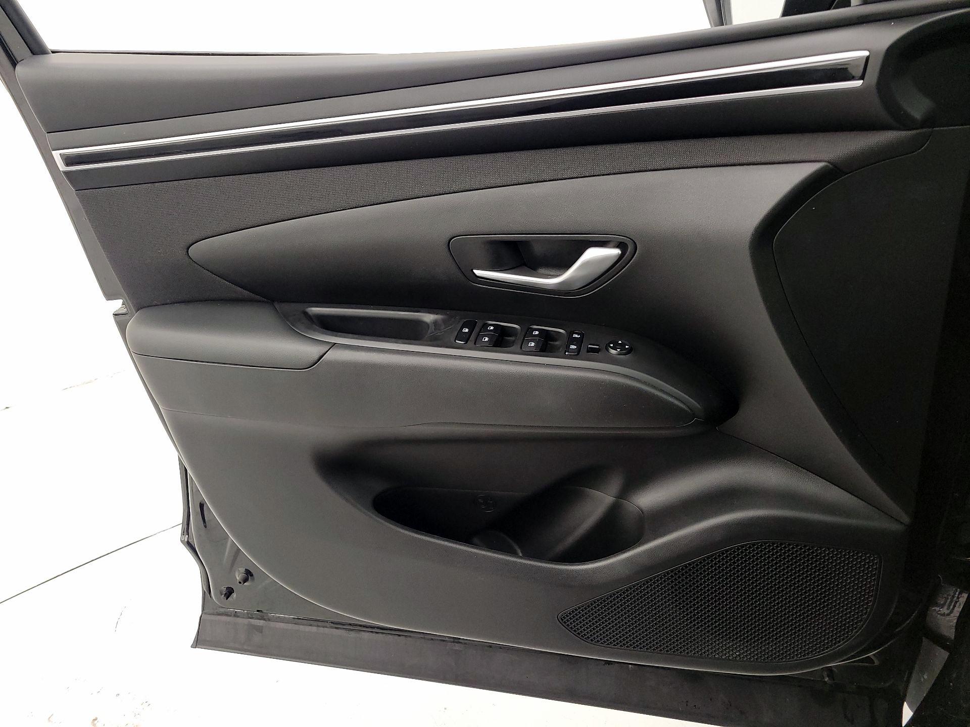 Thumbnail: 2023 Hyundai Tucson - 12