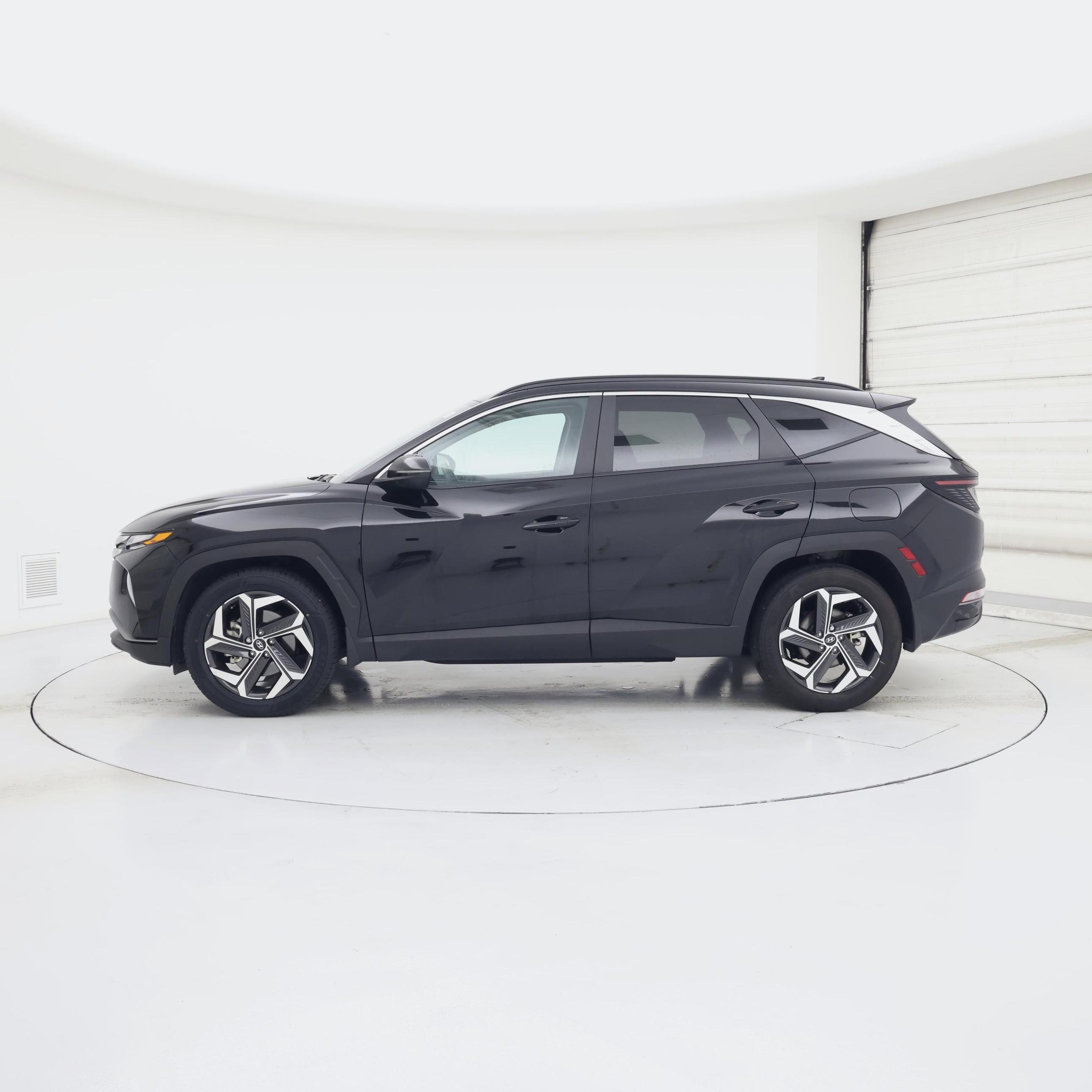 Thumbnail: 2023 Hyundai Tucson - 3