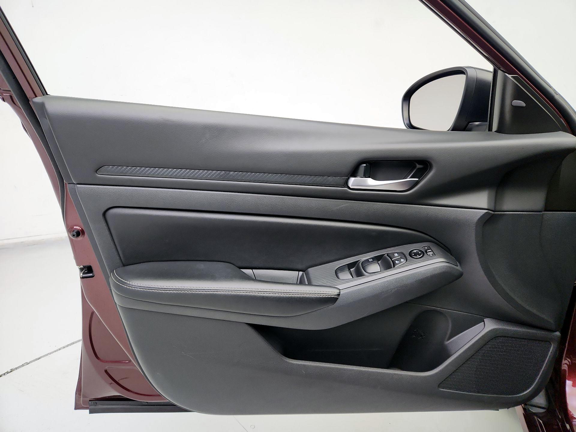 Thumbnail: 2025 Nissan Altima - 12