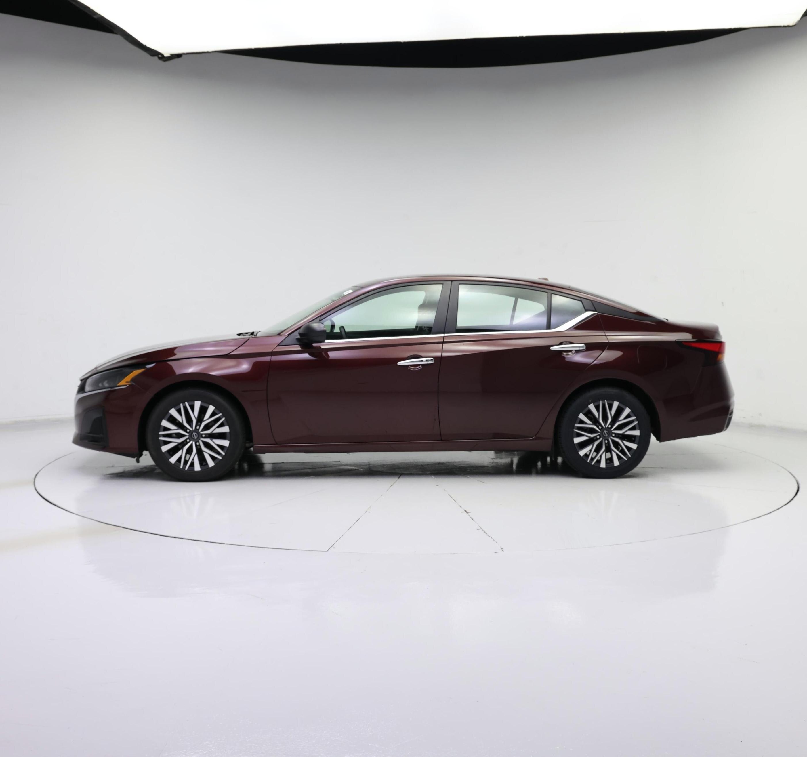 Thumbnail: 2025 Nissan Altima - 3