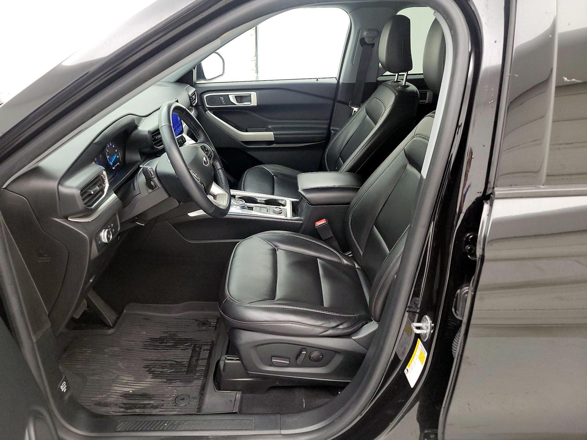 Thumbnail: 2021 Ford Explorer - 11