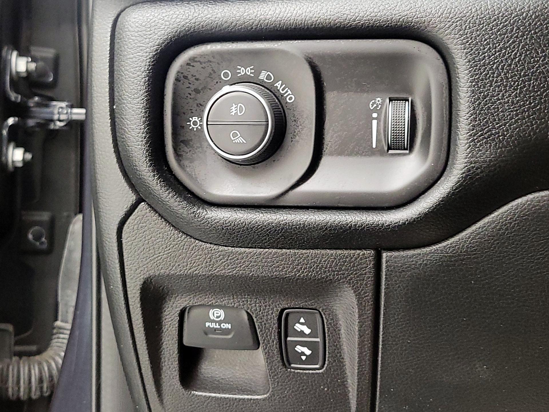 Thumbnail: 2021 RAM 1500 - 13