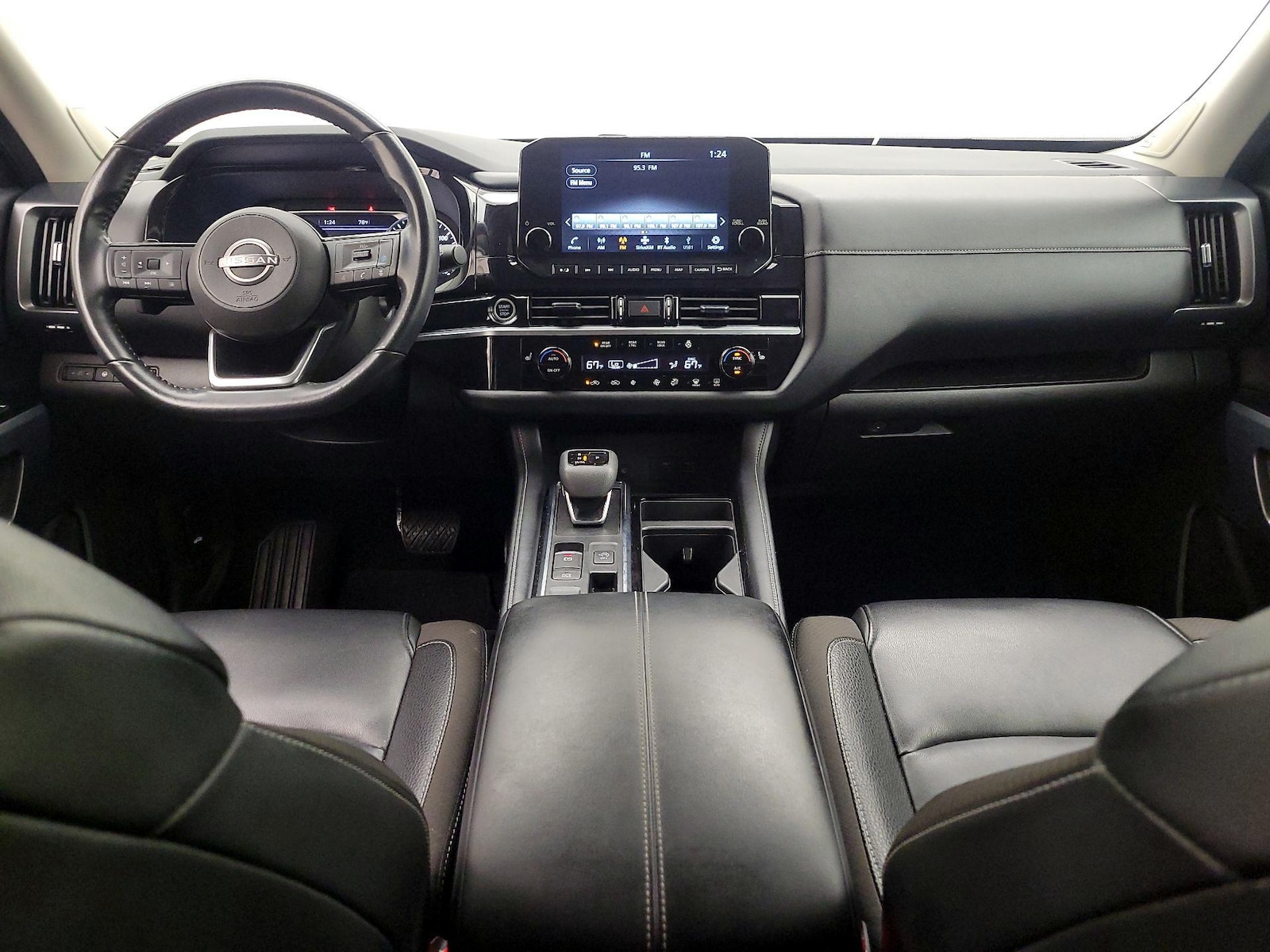 2023 Nissan Pathfinder SL - Photo 10