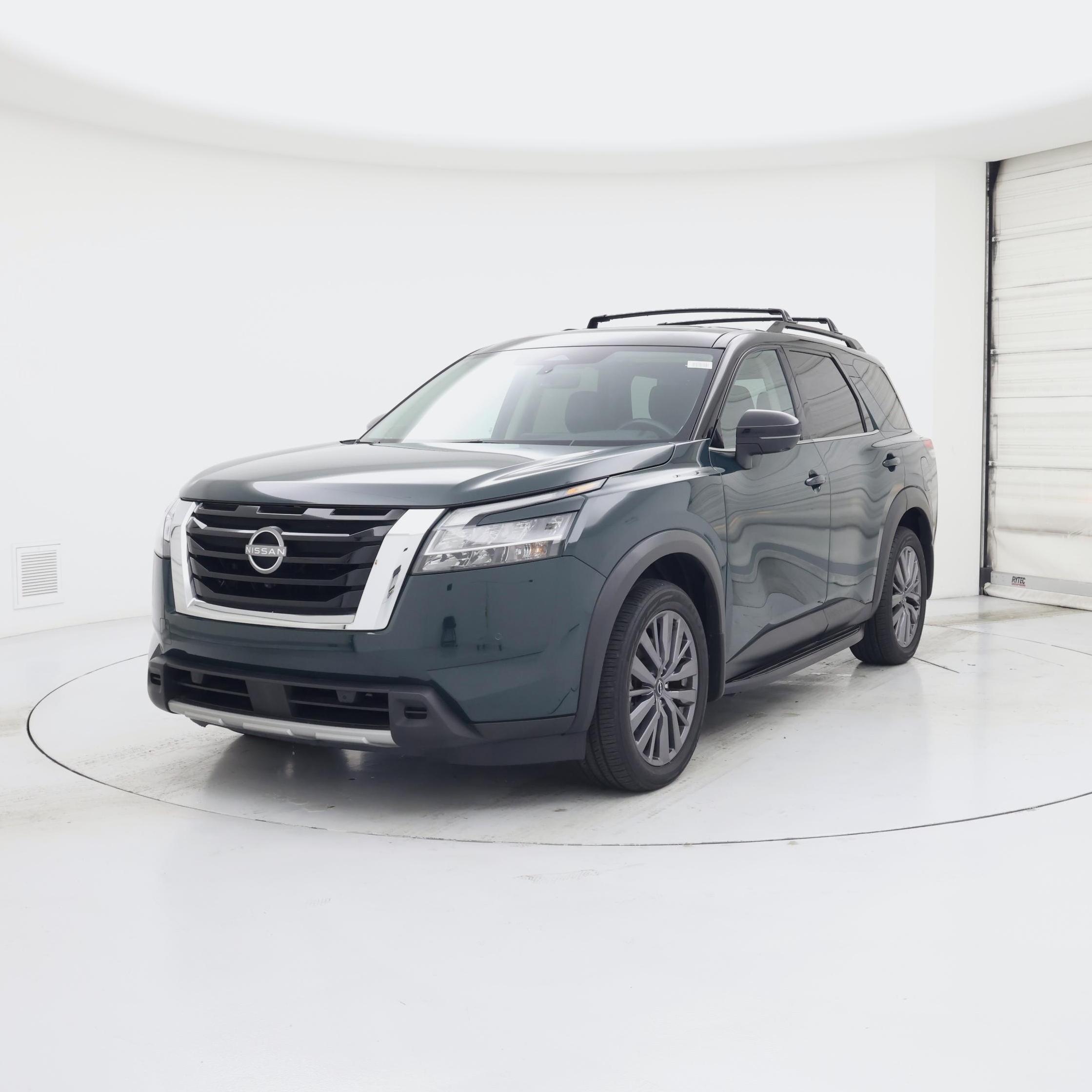 Thumbnail: 2023 Nissan Pathfinder - 4