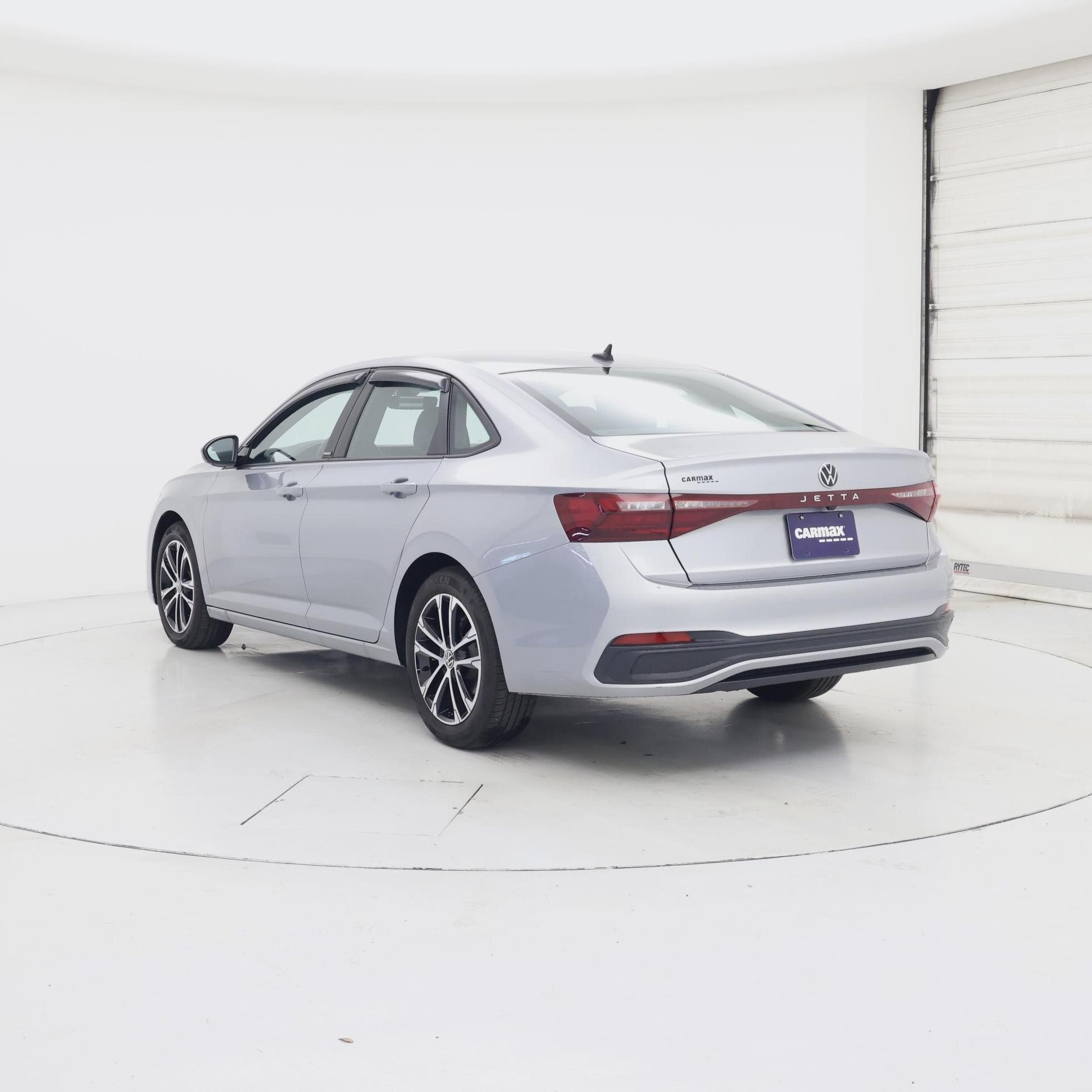 Thumbnail: 2025 Volkswagen Jetta - 2
