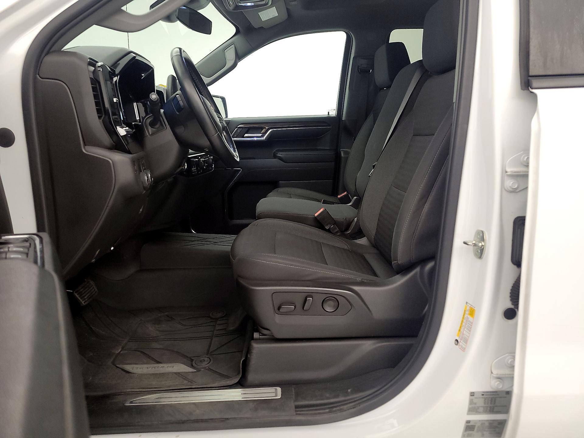 Thumbnail: 2023 Chevrolet Silverado 1500 - 11