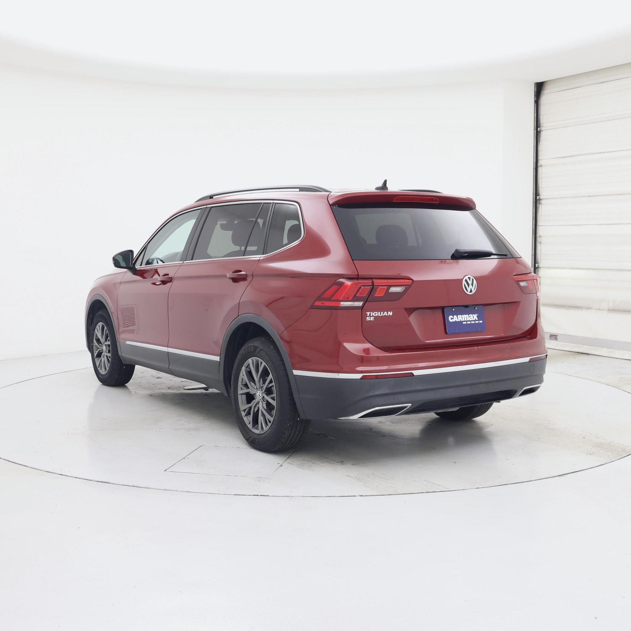 Thumbnail: 2021 Volkswagen Tiguan - 2